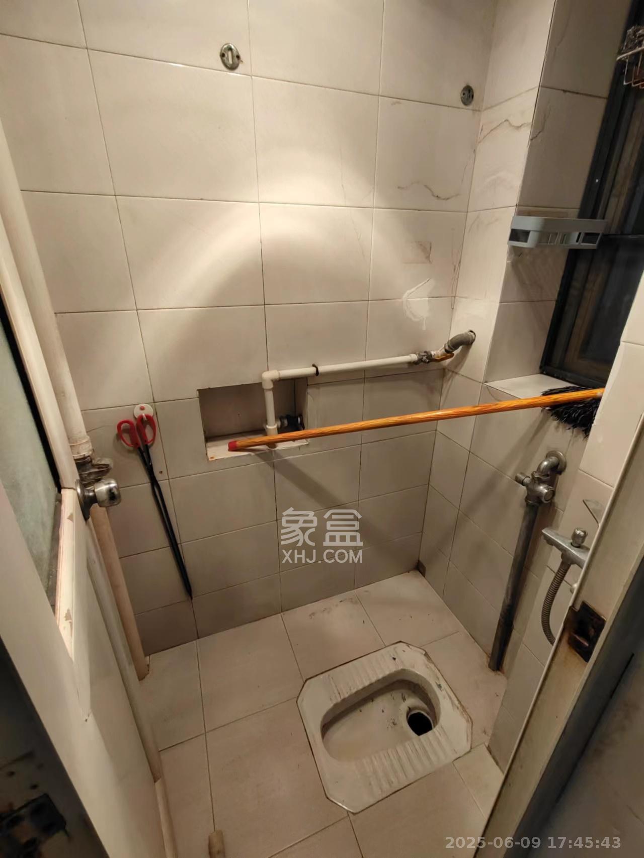 轻纺大楼  2室1厅1卫   1800.00元/月室内图