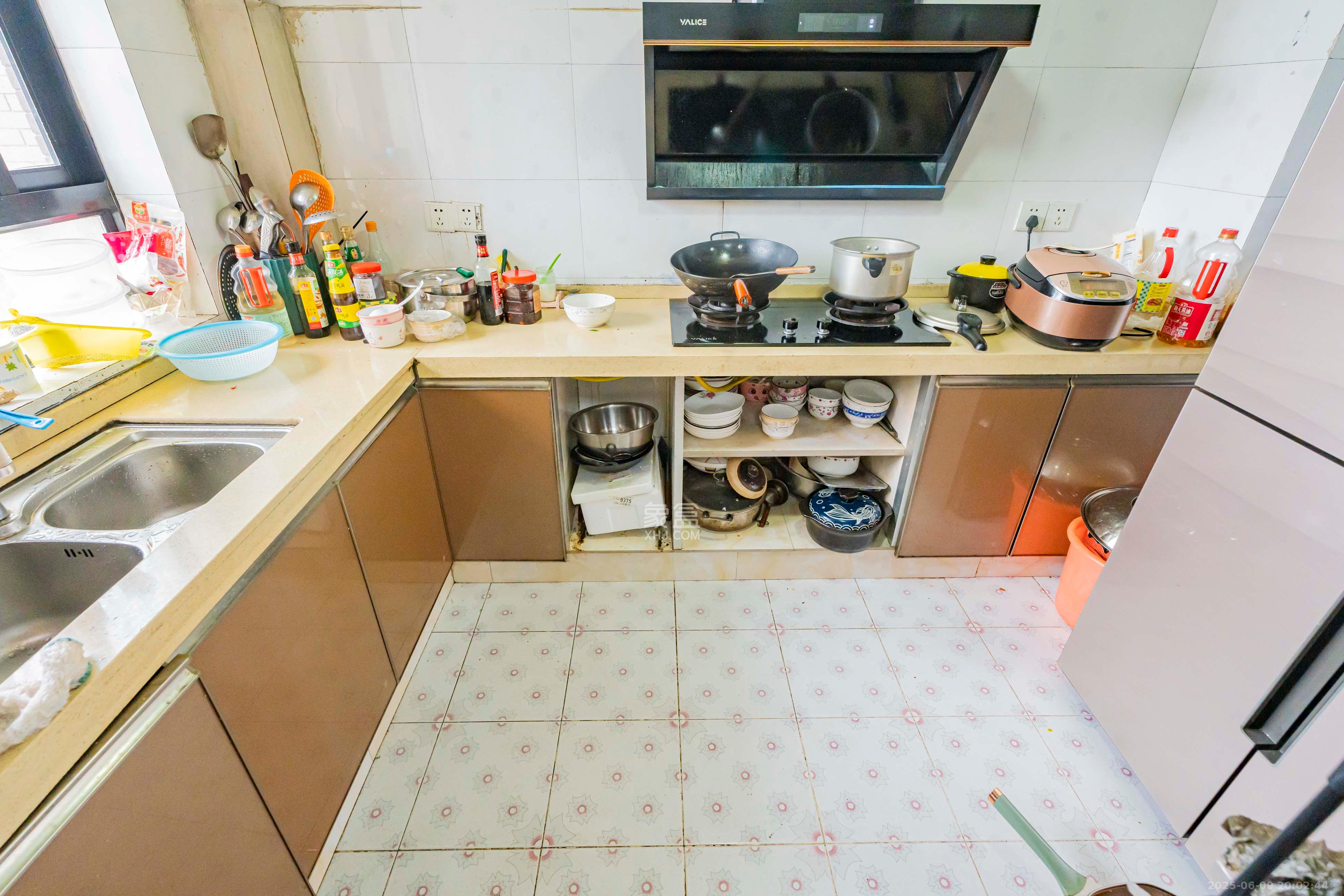 长大卧琥  4室2厅1卫    112.0万 长大卧琥  4室2厅1卫    112.0万厨房