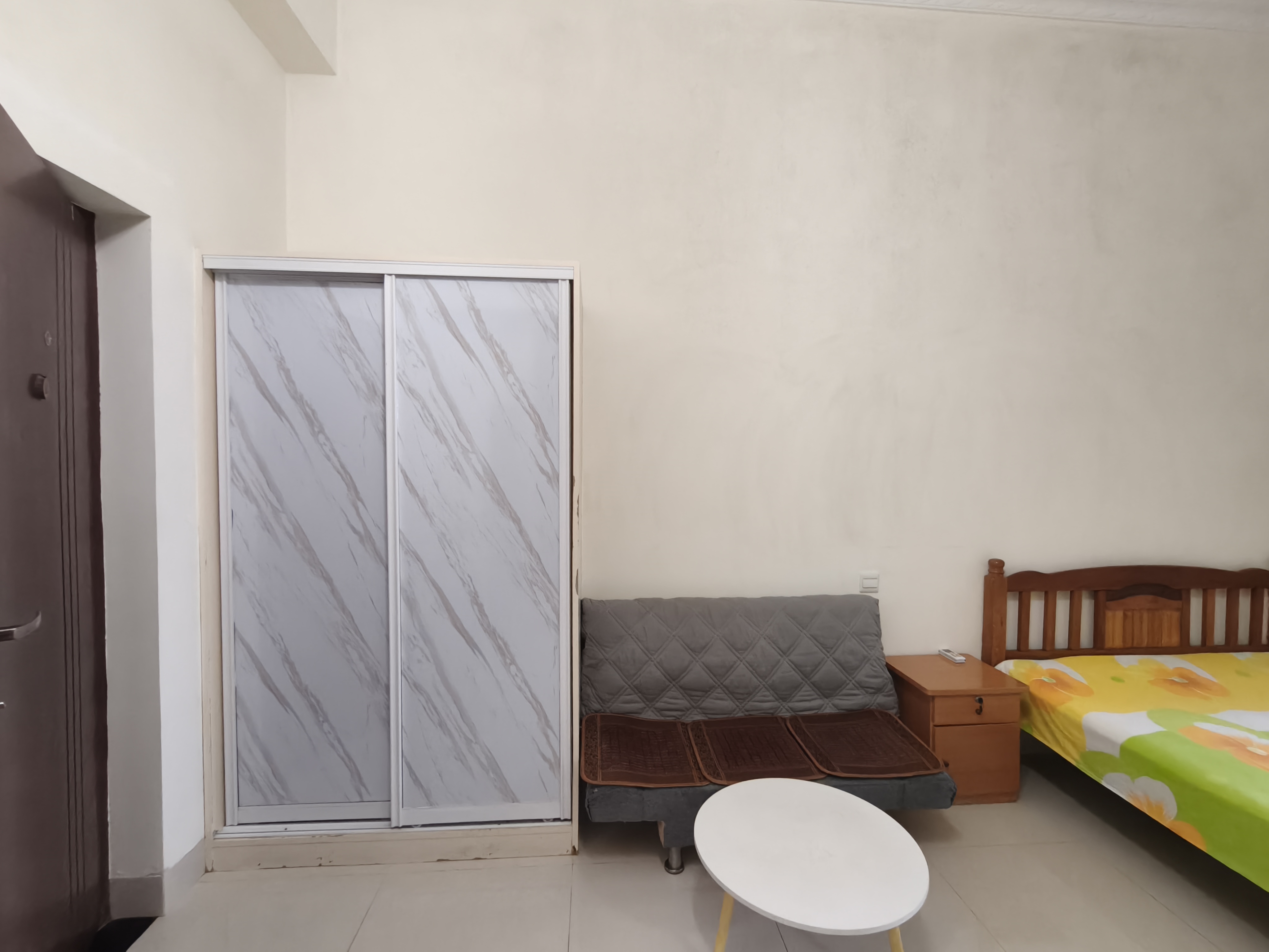 锦地翰城一期 1室0厅1卫 1300.0元/月 锦地翰城一期 1室0厅1卫 1300.0元/月室内图