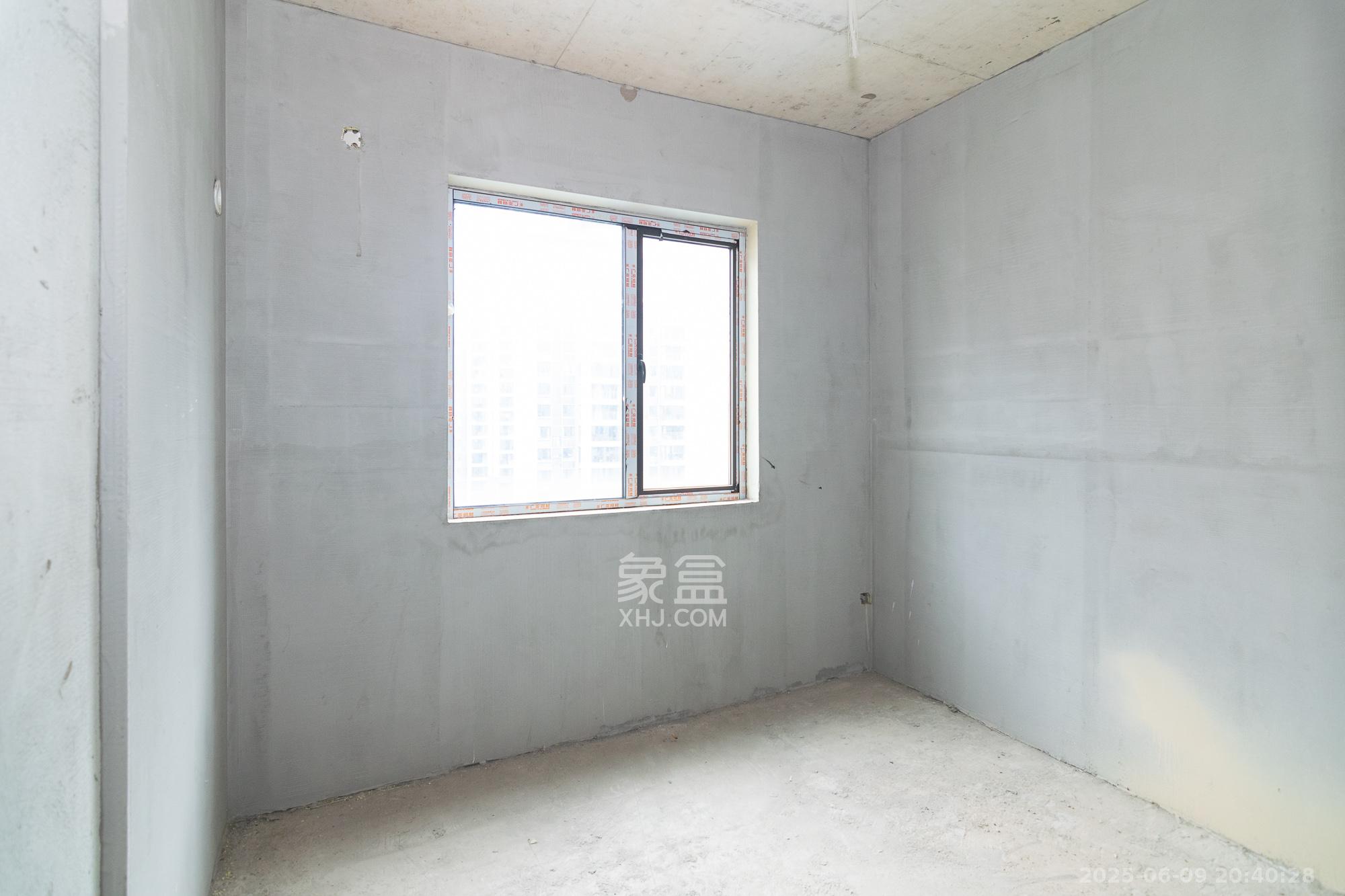 大汉汉府一期  4室2厅2卫    87.0万 大汉汉府一期  4室2厅2卫    87.0万卧室