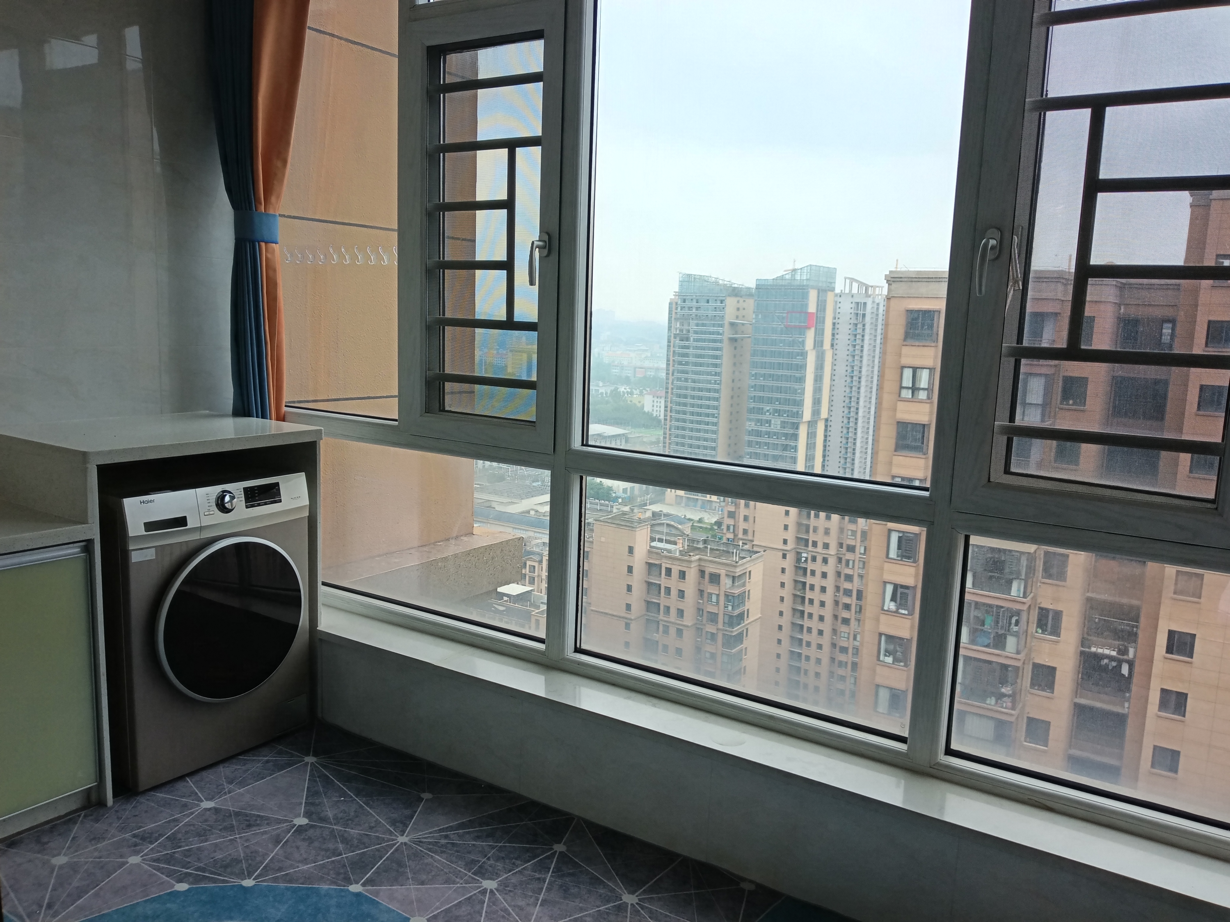 佳源罗马都市 3室2厅2卫 2500.0元/月 佳源罗马都市 3室2厅2卫 2500.0元/月室内图