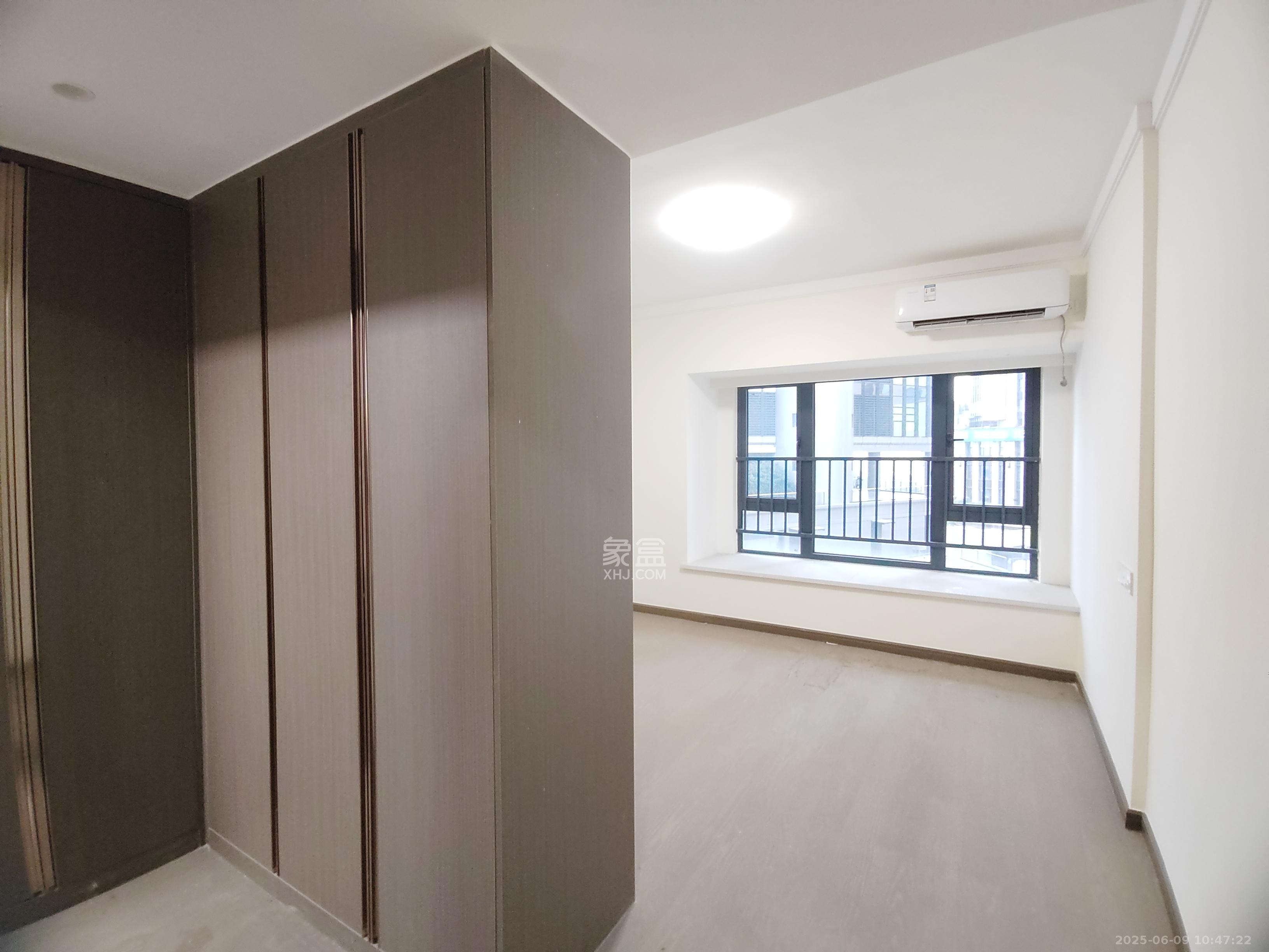 滨江府1913 4室2厅2卫 4000.0元/月 滨江府1913 4室2厅2卫 4000.0元/月室内图