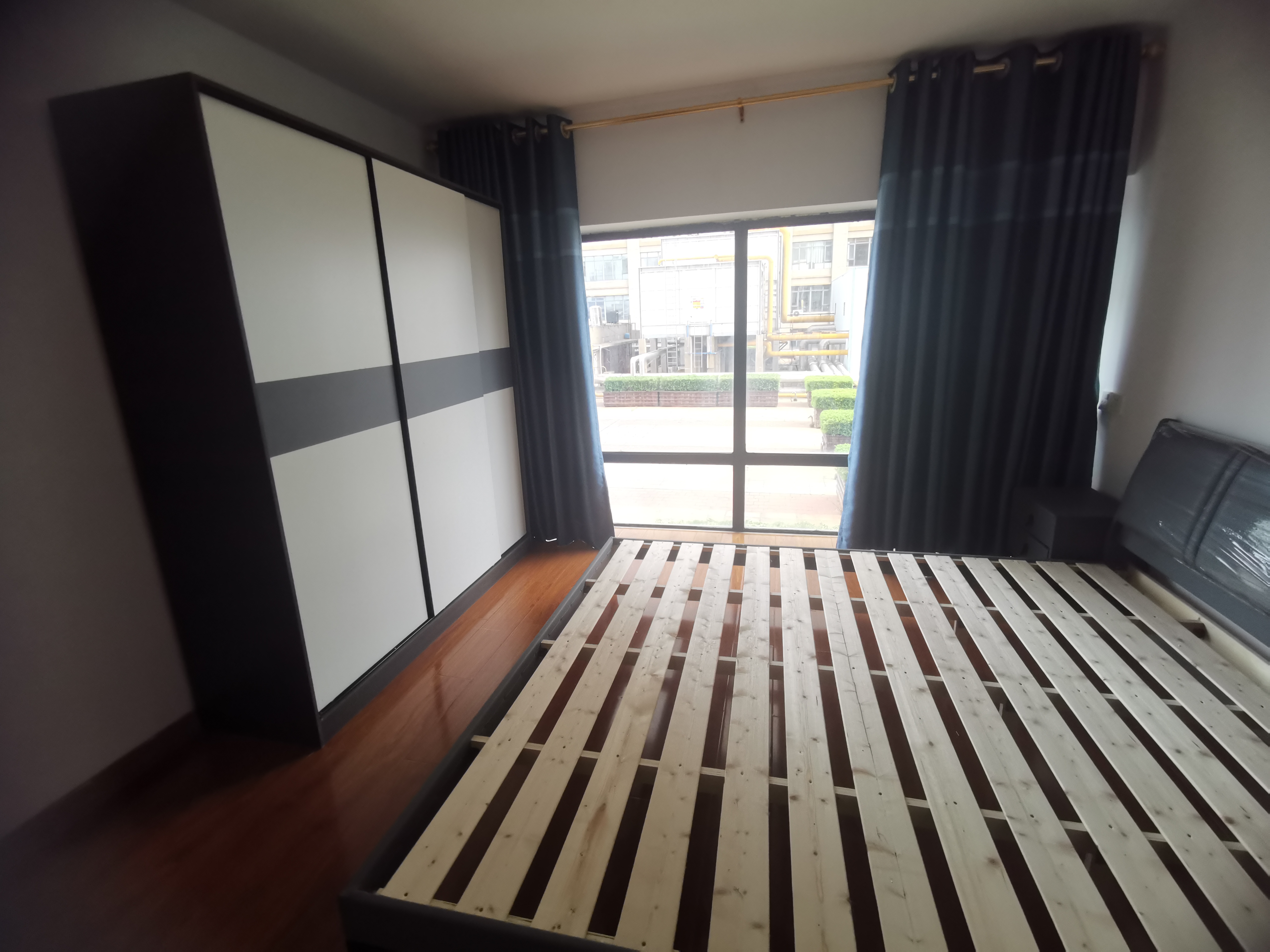中建国际大厦  3室2厅2卫   2200.00元/月室内图