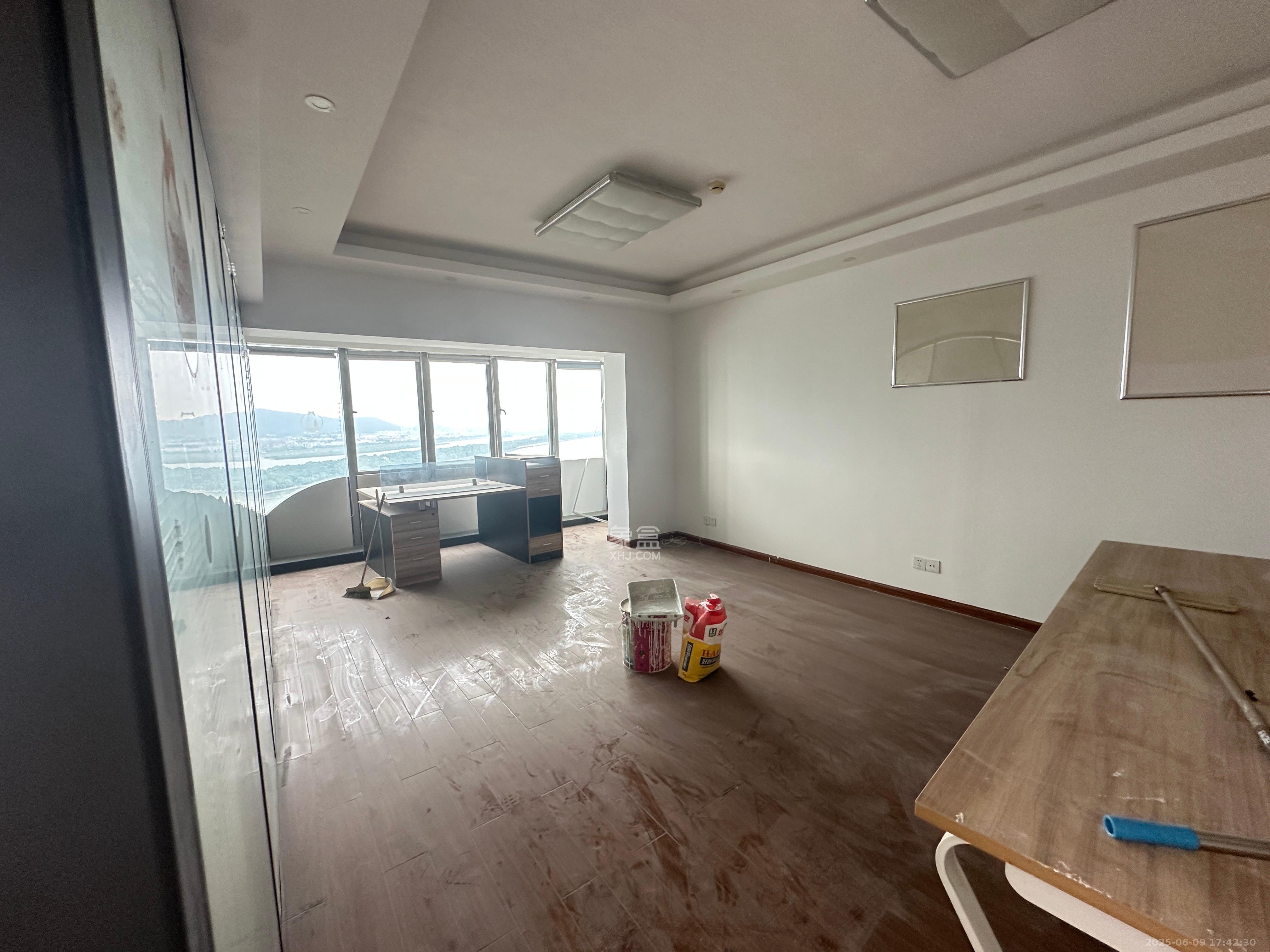 保利国际广场 1室1厅1卫 6000.0元/月 保利国际广场 1室1厅1卫 6000.0元/月室内图