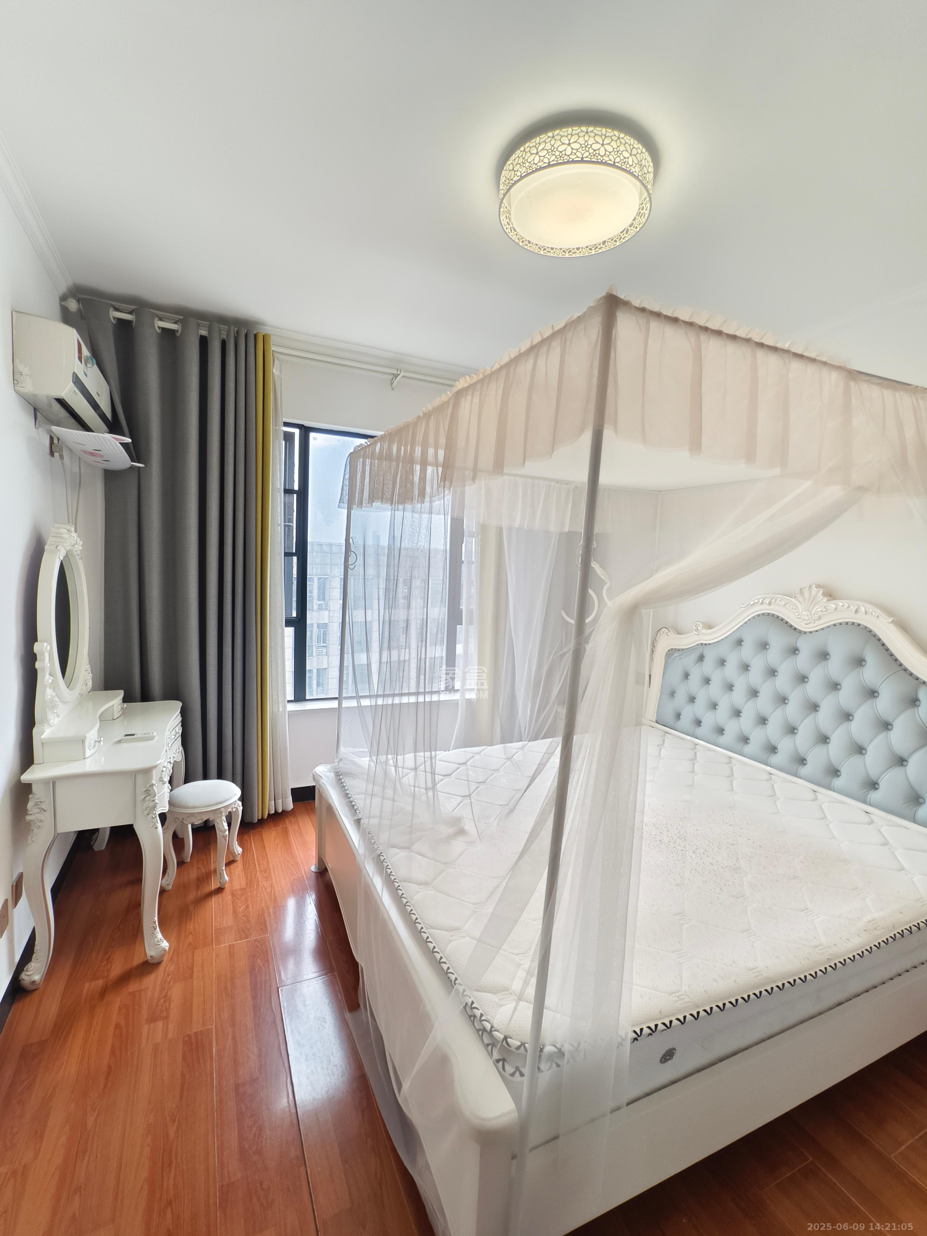 长房时代城 2室2厅1卫 2800.0元/月 长房时代城 2室2厅1卫 2800.0元/月室内图