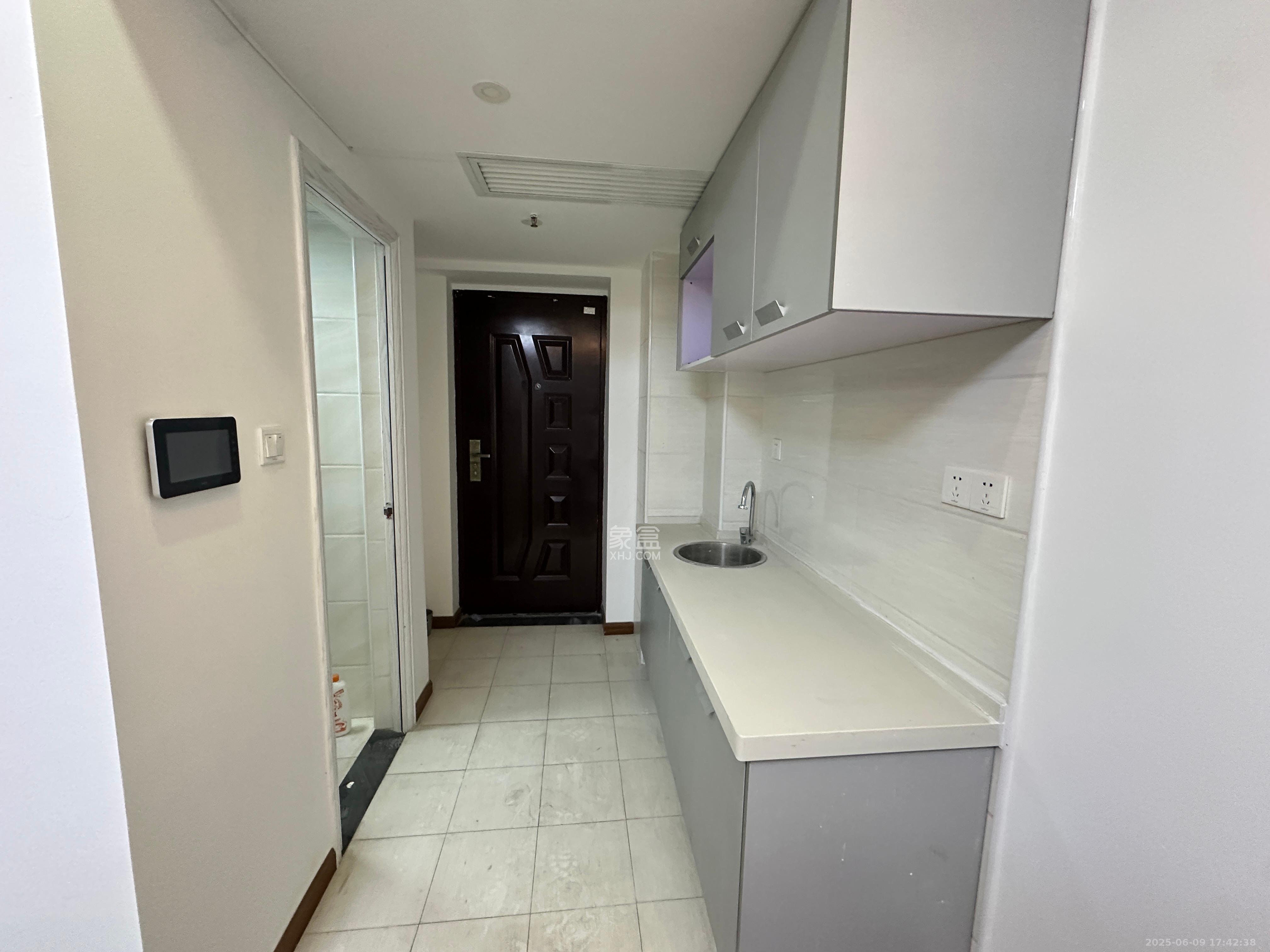 保利国际广场 1室1厅1卫 6000.0元/月 保利国际广场 1室1厅1卫 6000.0元/月室内图