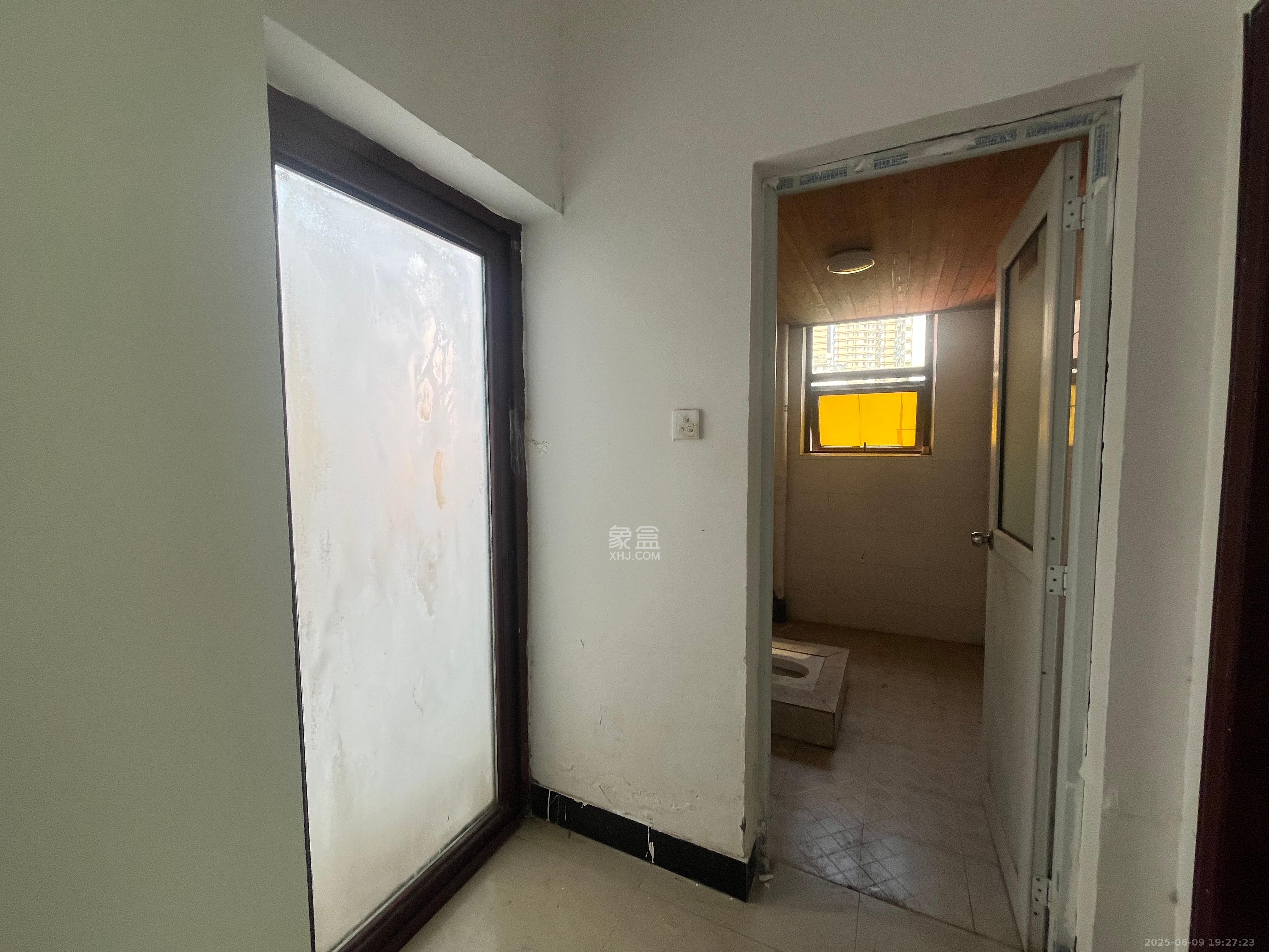 润和之悦(金泽园) 11室3厅4卫 6500.0元/月 润和之悦(金泽园) 11室3厅4卫 6500.0元/月室内图