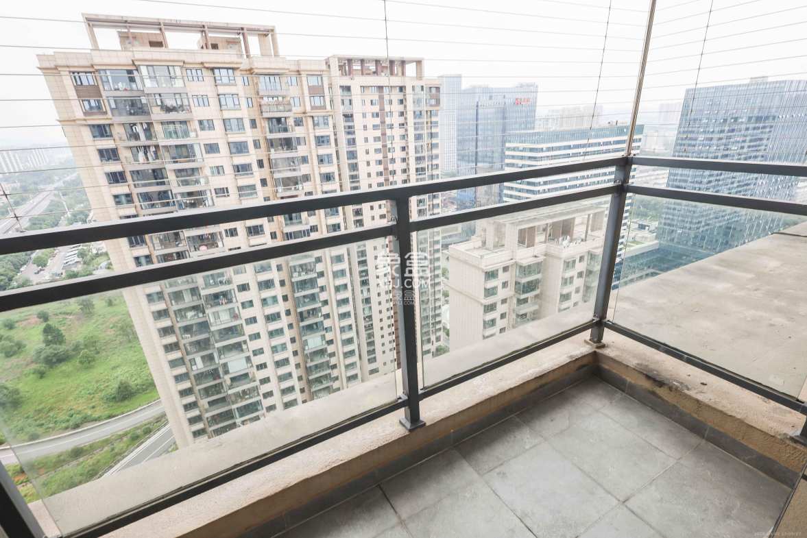 梦想新天地  4室2厅2卫    129.0万 梦想新天地  4室2厅2卫    129.0万阳台