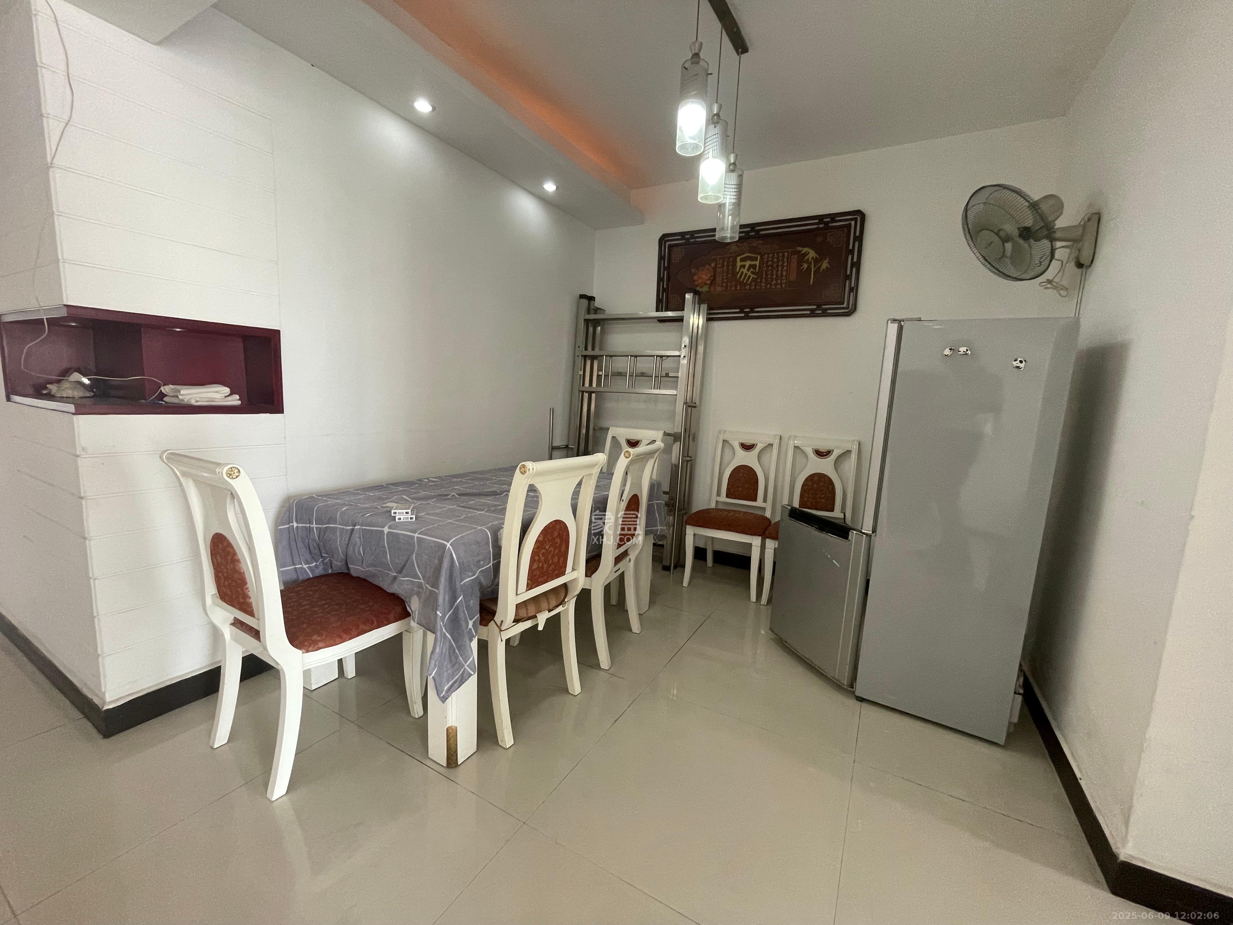 中江国际花城 3室2厅1卫 2400.0元/月 中江国际花城 3室2厅1卫 2400.0元/月室内图