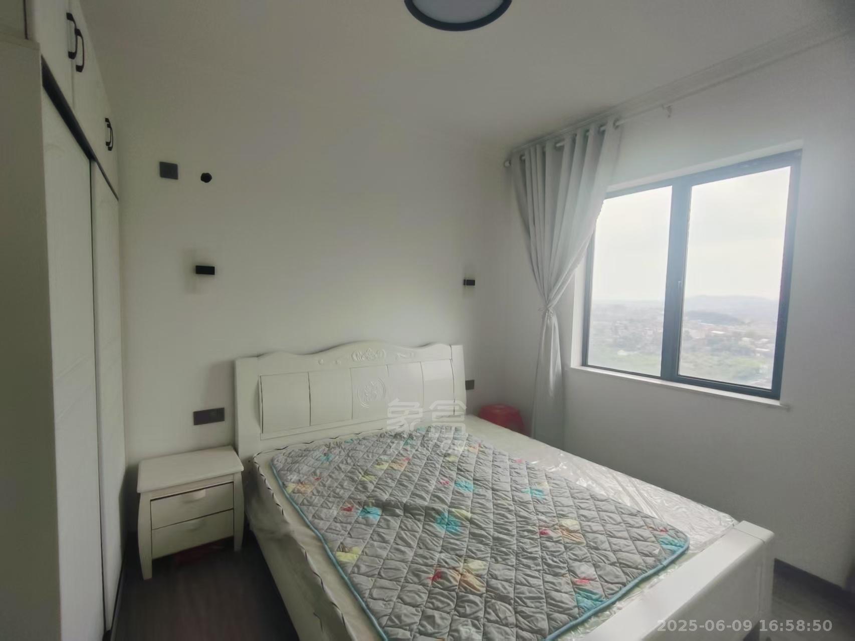 亿都新天地  3室2厅2卫    2000.0元/月 亿都新天地  3室2厅2卫    2000.0元/月室内图