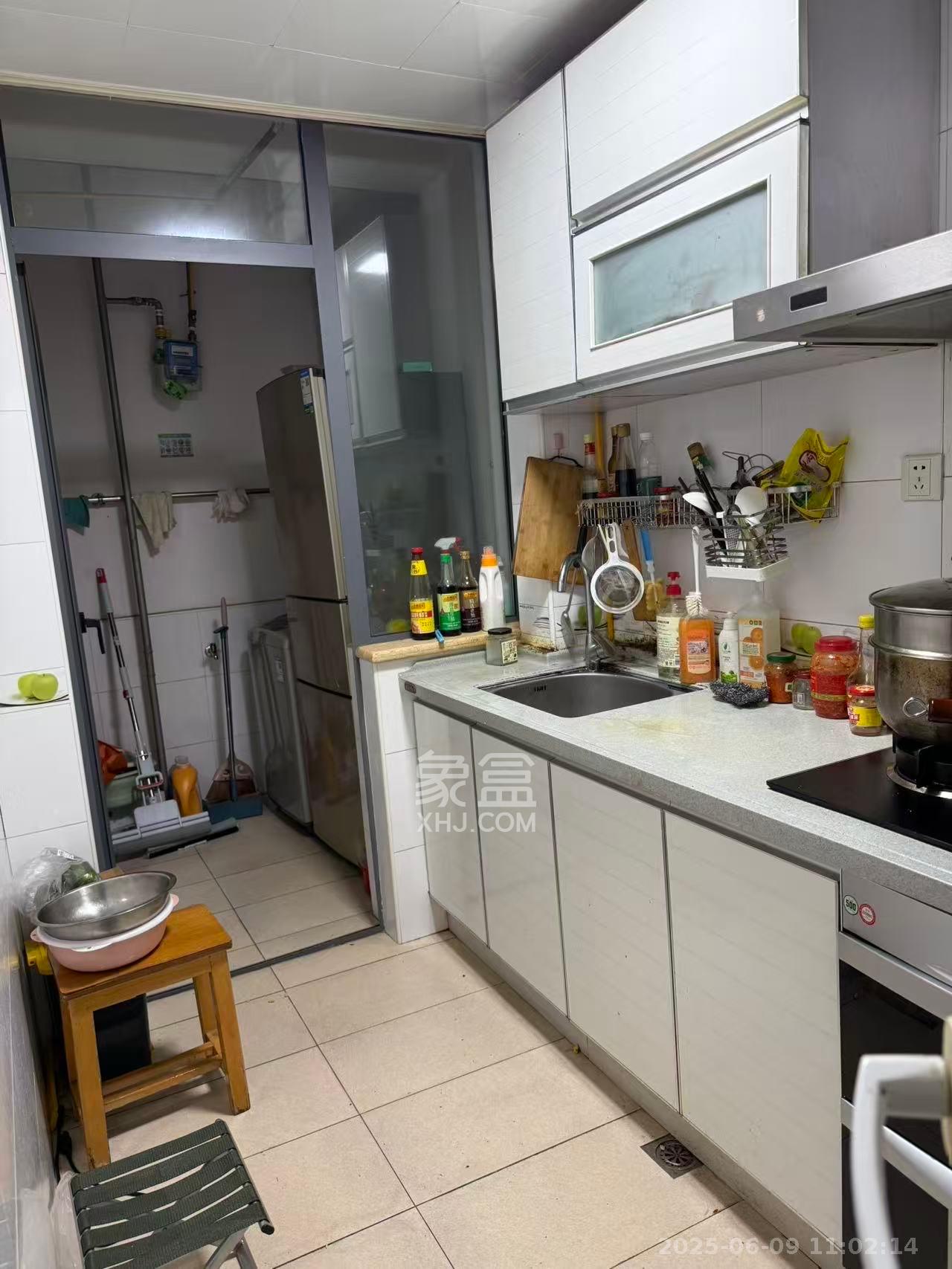 湘域中央 2室1厅1卫 3500.0元/月 湘域中央 2室1厅1卫 3500.0元/月室内图