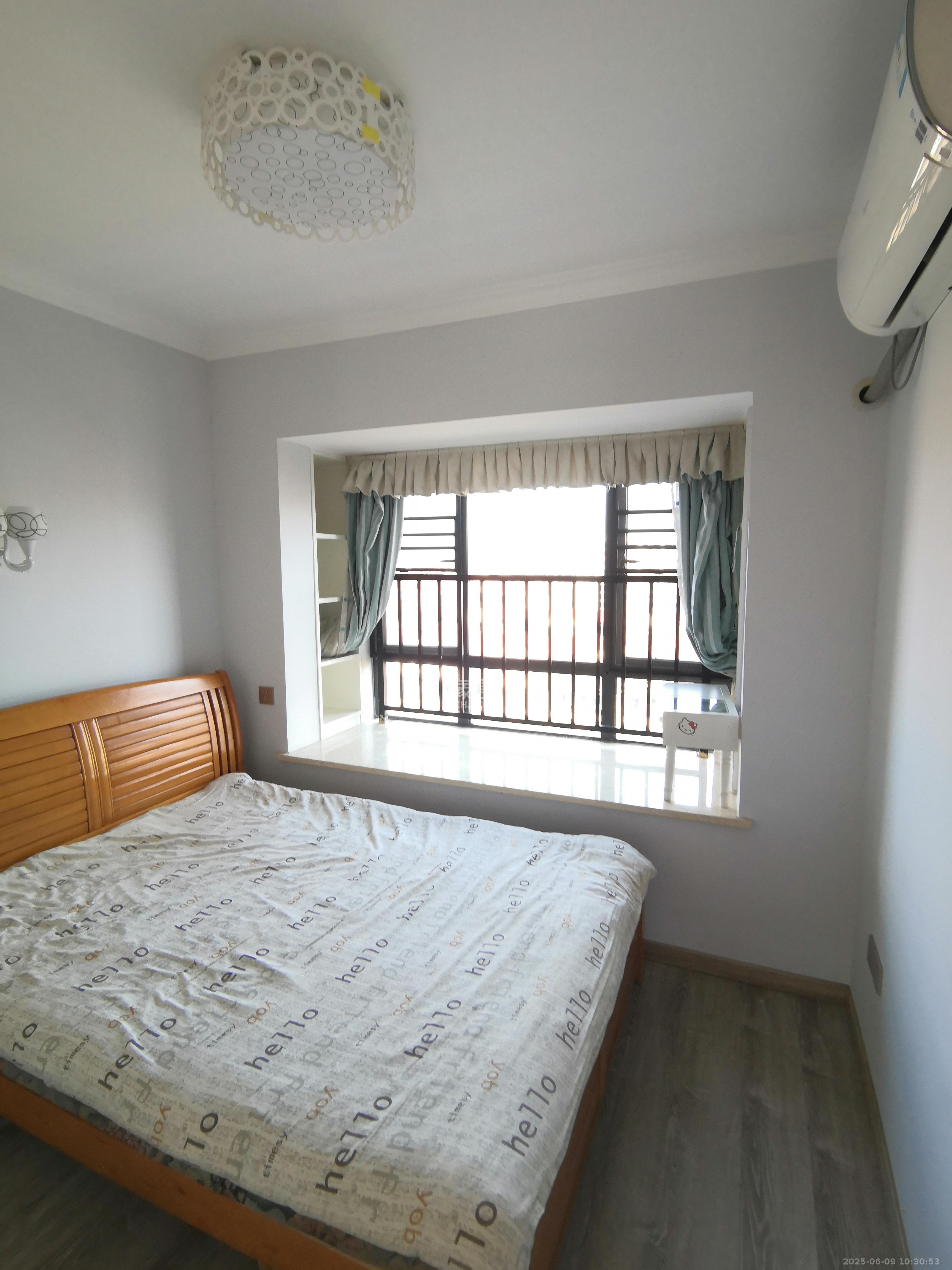 中建芙蓉嘉苑  3室2厅1卫   2700.00元/月室内图