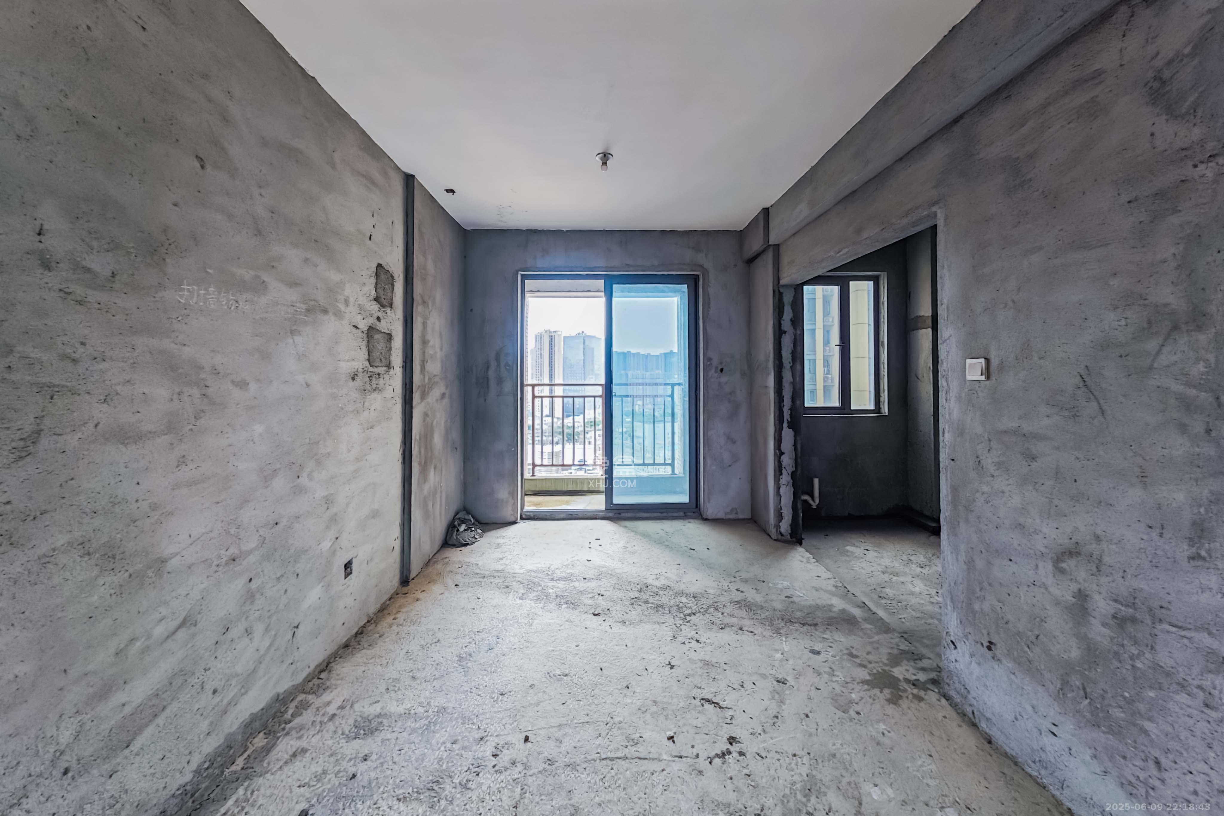 和立星雅苑 4室2厅2卫 149.0万 和立星雅苑 4室2厅2卫 149.0万其他