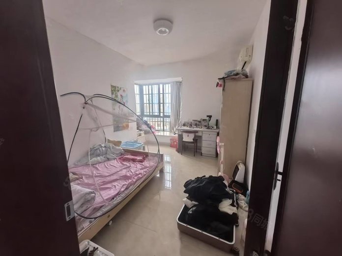 椰岛华庭 2室2厅2卫 2500.0元/月 椰岛华庭 2室2厅2卫 2500.0元/月室内图