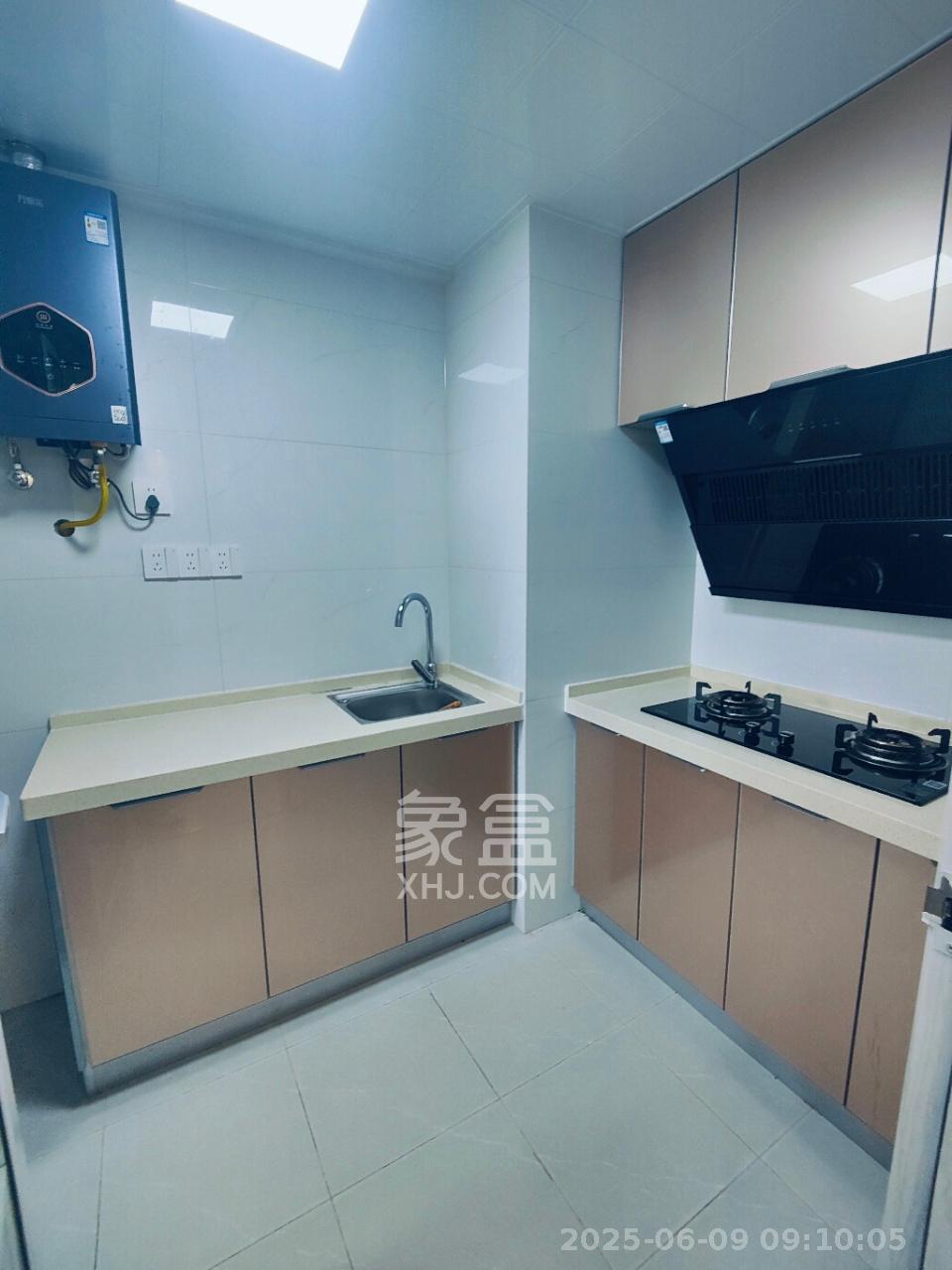中建芙蓉嘉苑  2室1厅1卫   2000.00元/月室内图