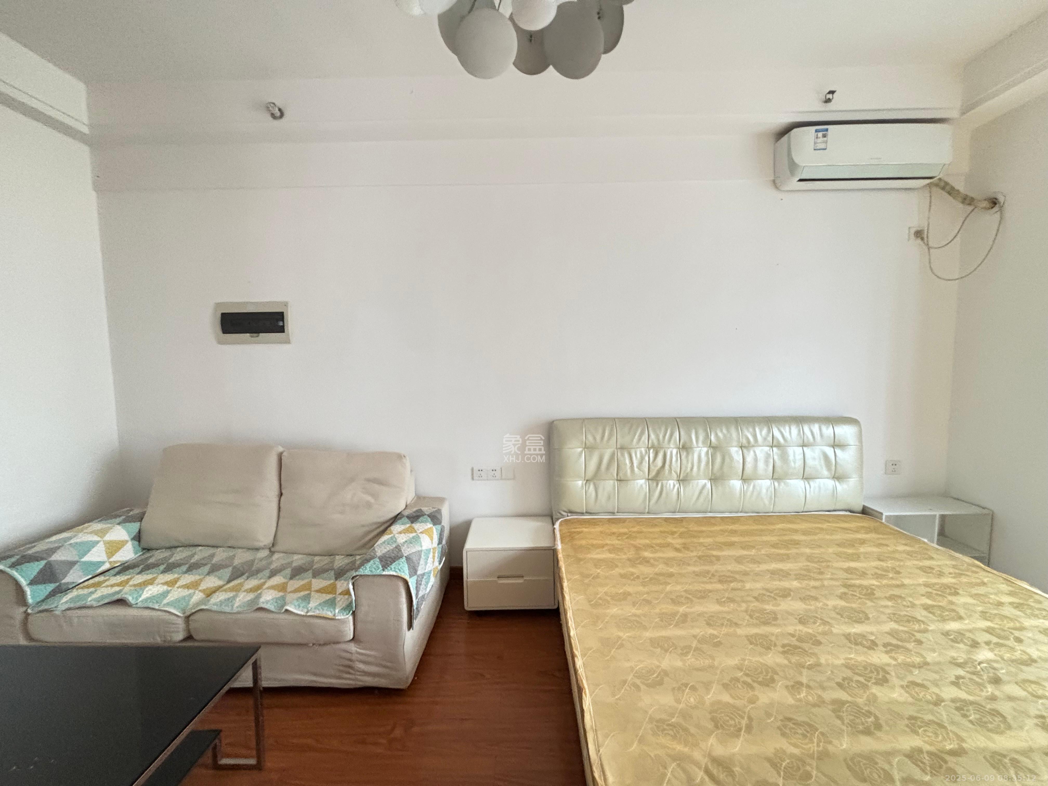 方略城市广场  1室1厅1卫    1400.0元/月室内图