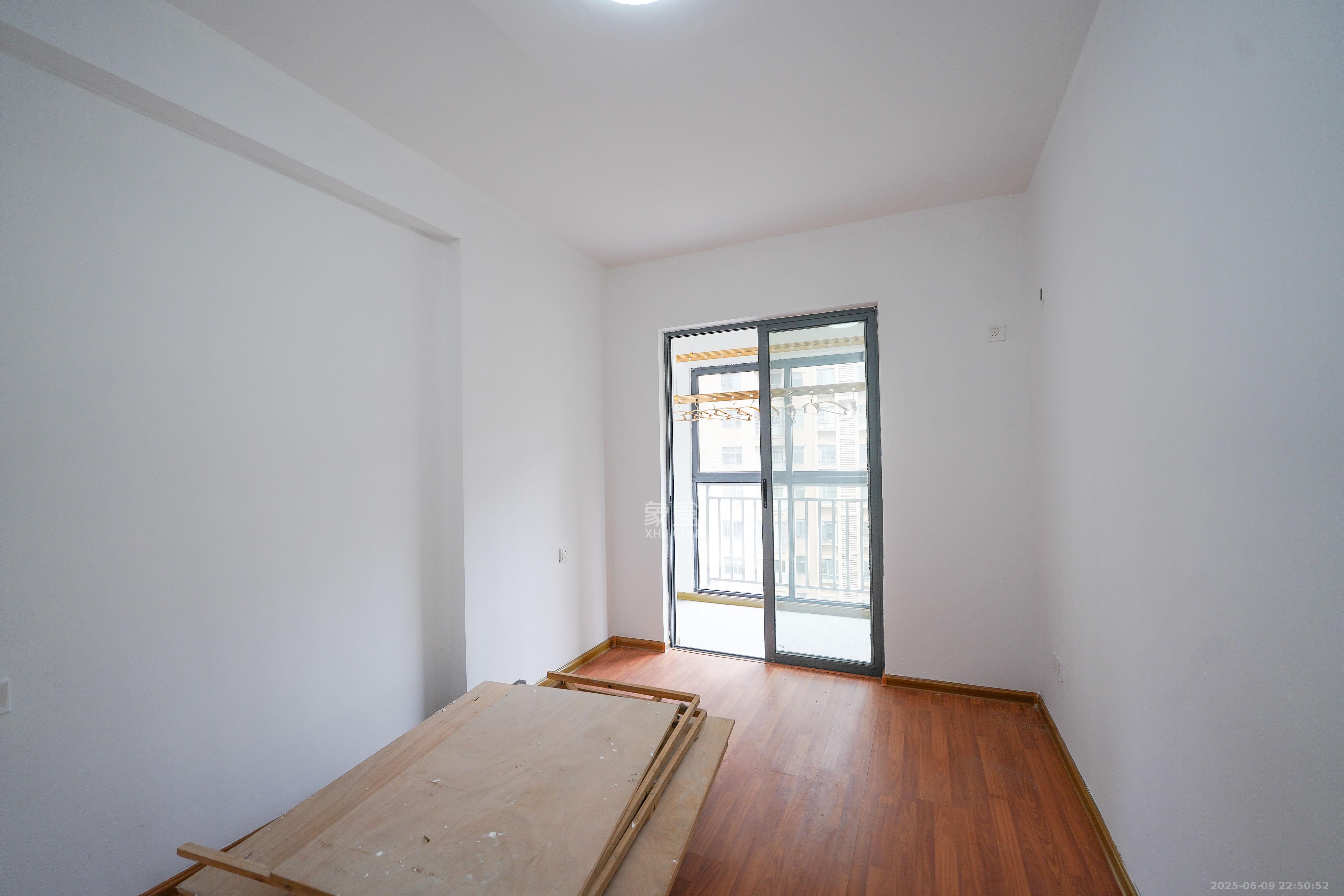 和美星城 5室2厅2卫 123.5万 和美星城 5室2厅2卫 123.5万卧室