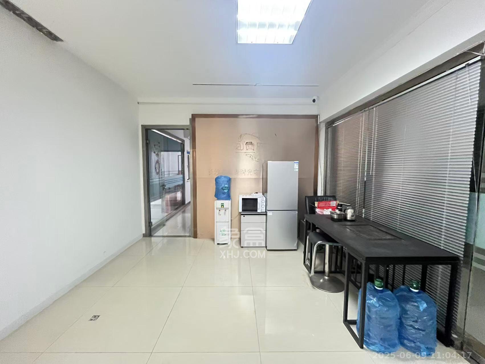 建安新商汇  3室2厅1卫   8500.00元/月室内图