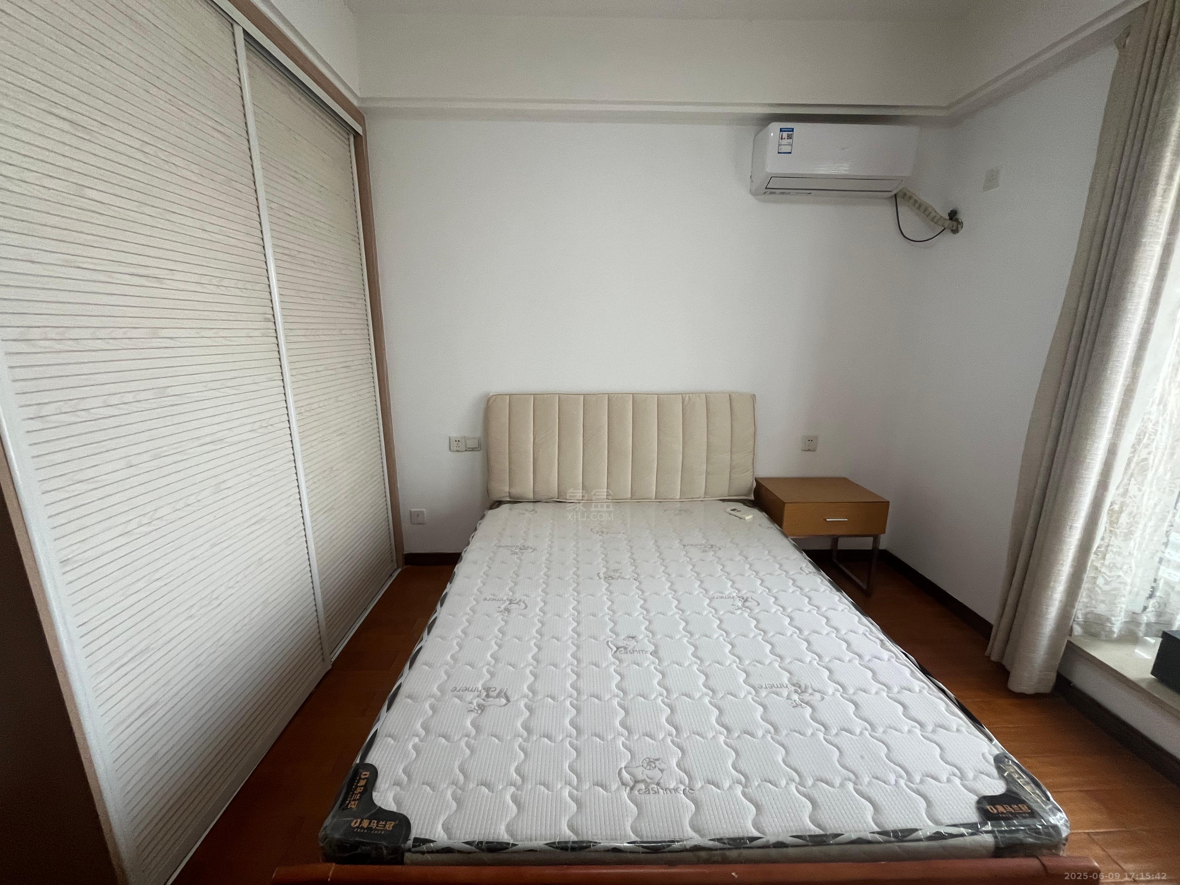 中央商业广场  3室2厅1卫   3000.00元/月室内图