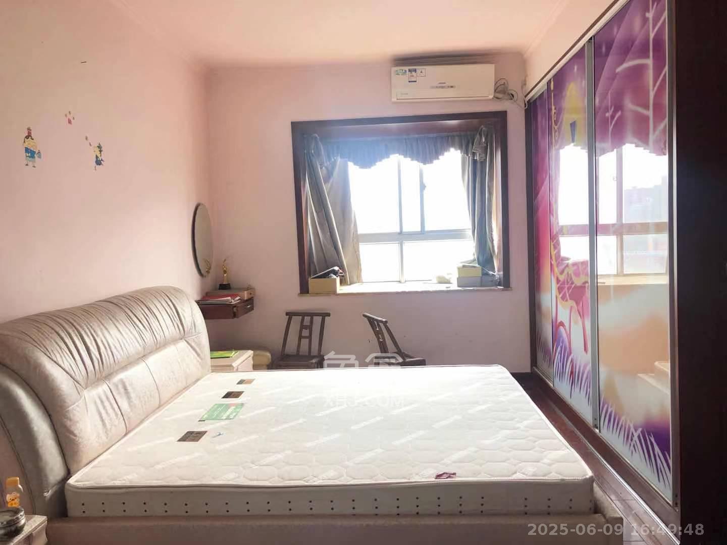 红树湾  3室2厅2卫   1800.00元/月室内图