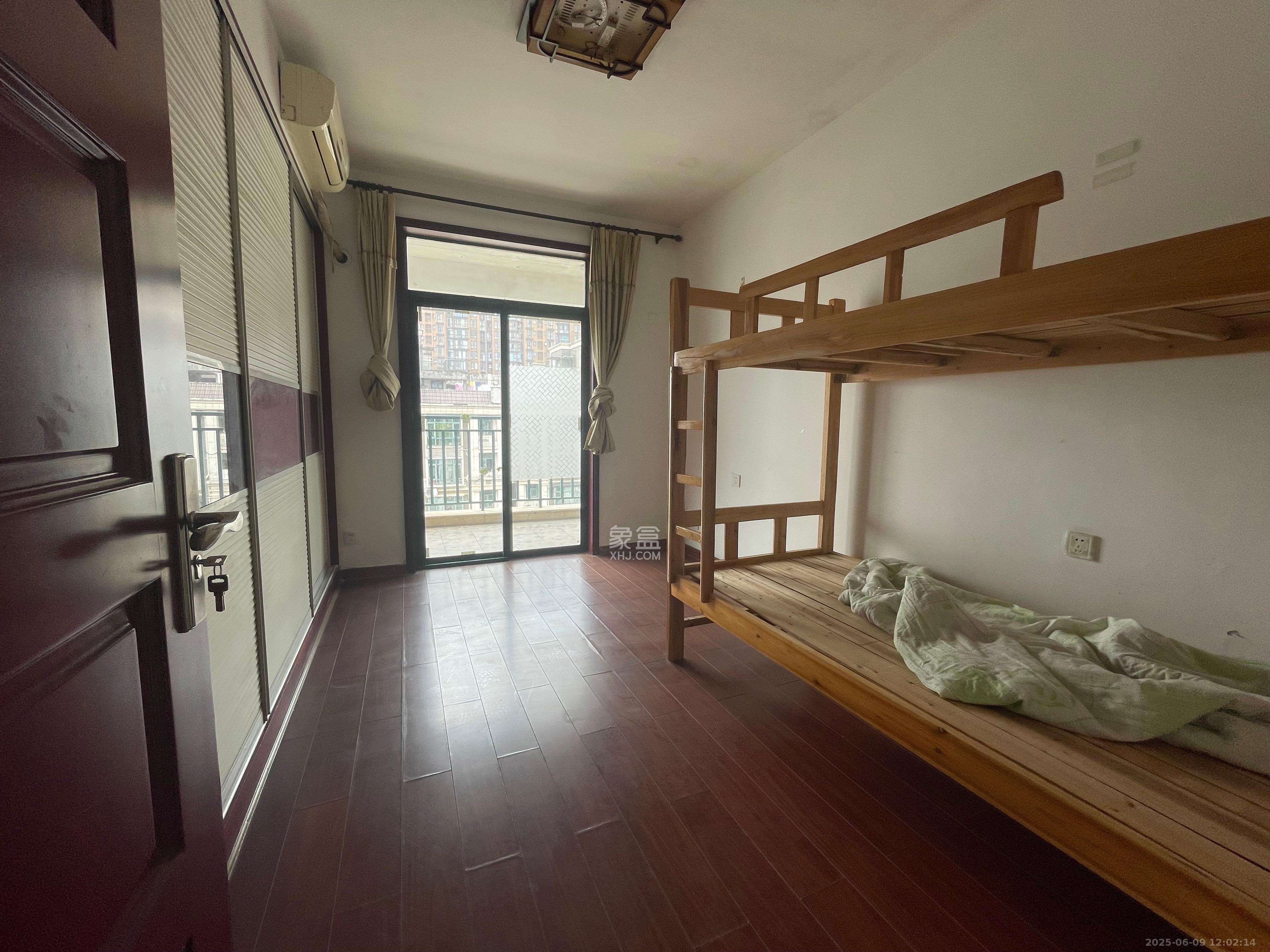 中江国际花城 3室2厅1卫 2400.0元/月 中江国际花城 3室2厅1卫 2400.0元/月室内图