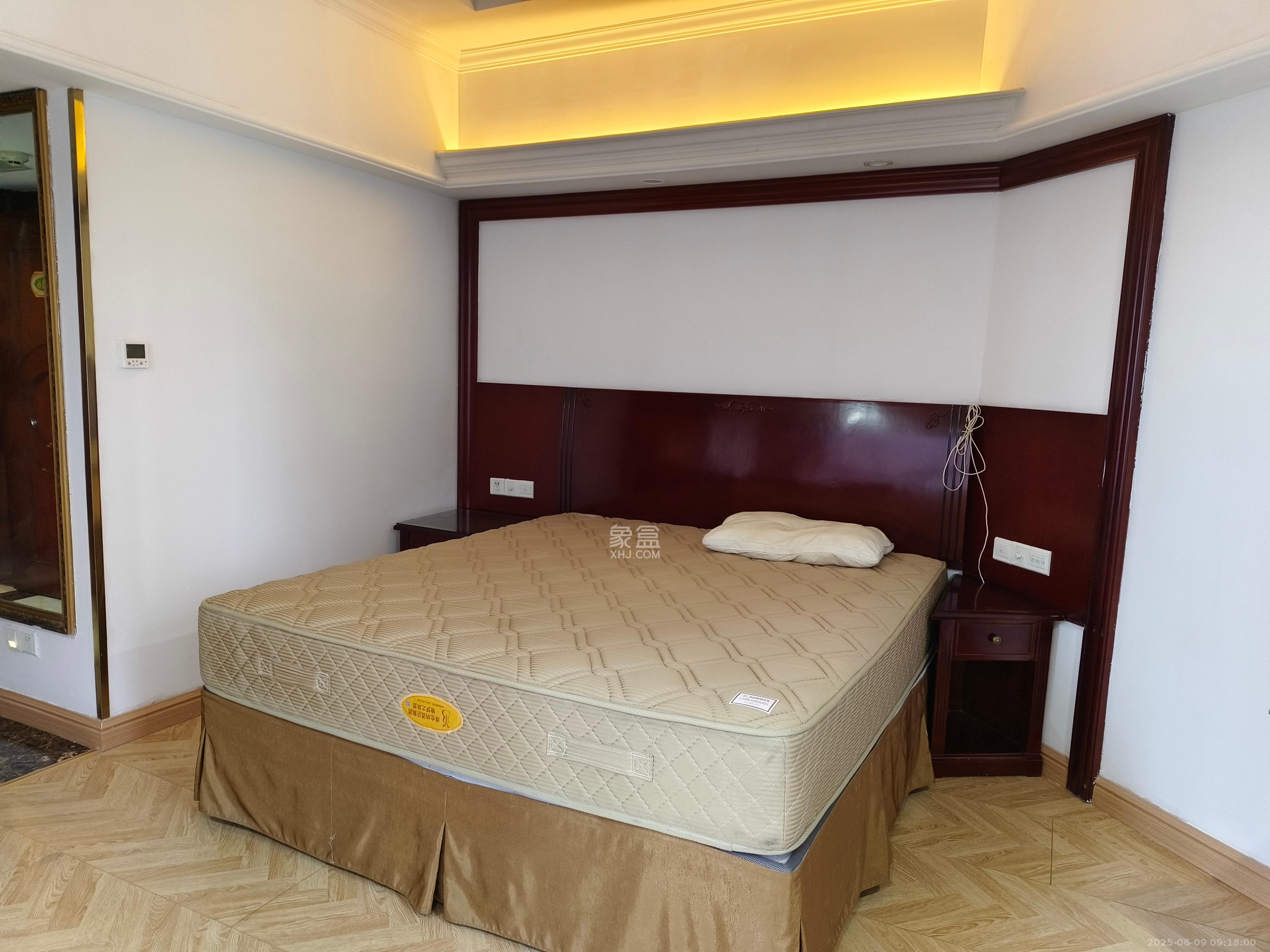 海德公园 1室1厅1卫 1200.0元/月 海德公园 1室1厅1卫 1200.0元/月室内图