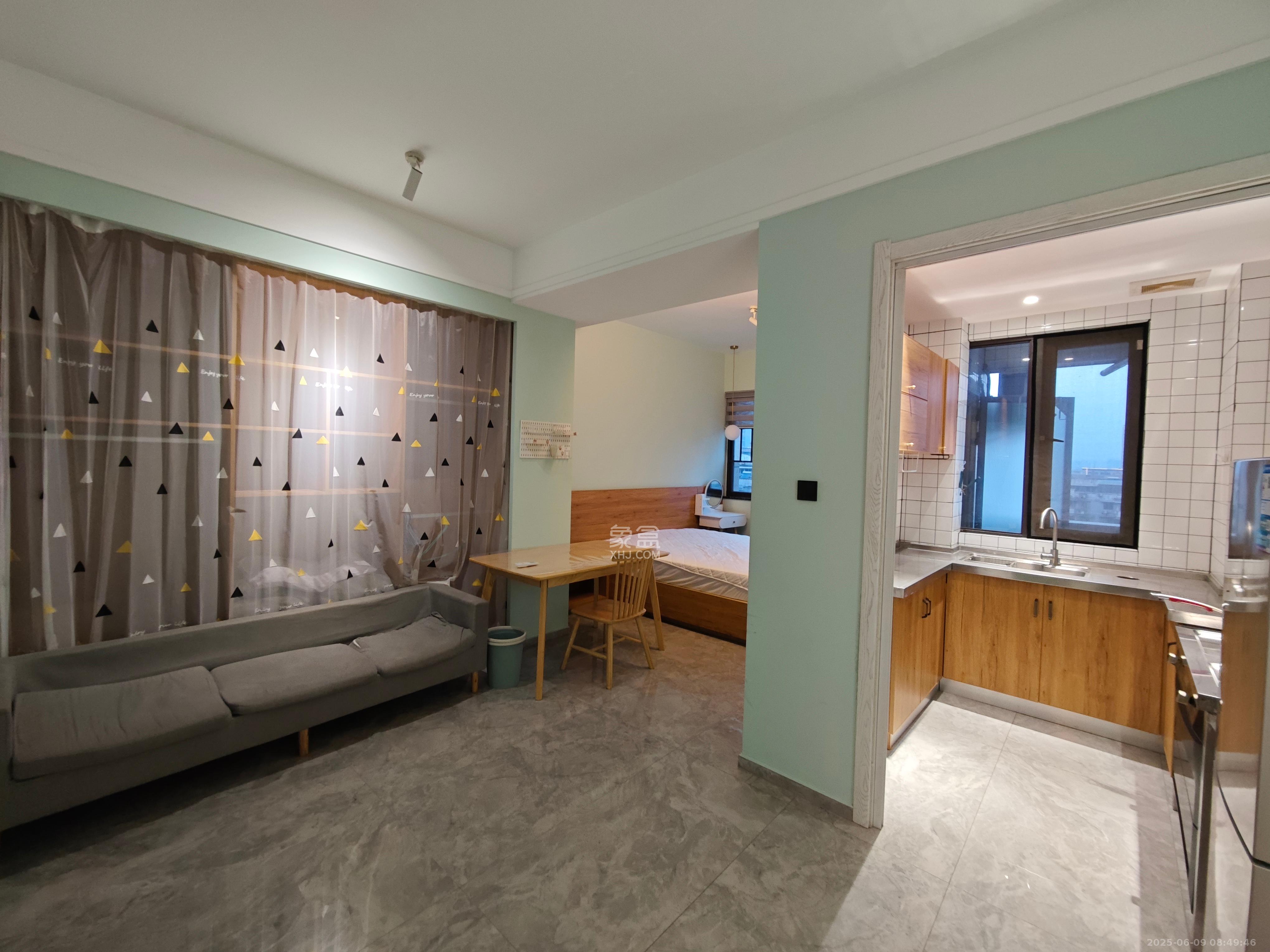 公园9号大都会 1室1厅1卫 2500.0元/月 公园9号大都会 1室1厅1卫 2500.0元/月室内图