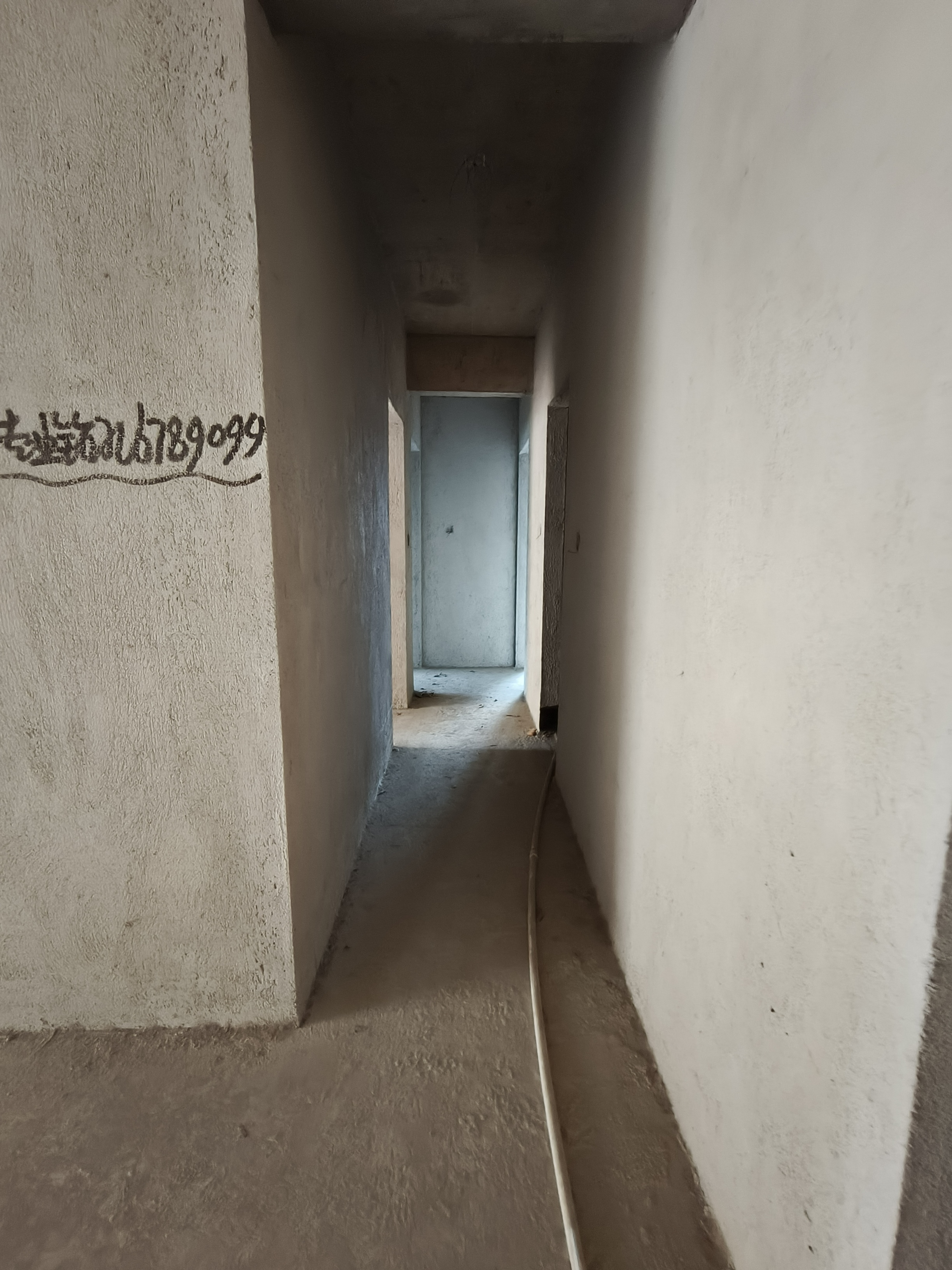 石化大院  3室2厅2卫    63.0万 石化大院  3室2厅2卫    63.0万客厅