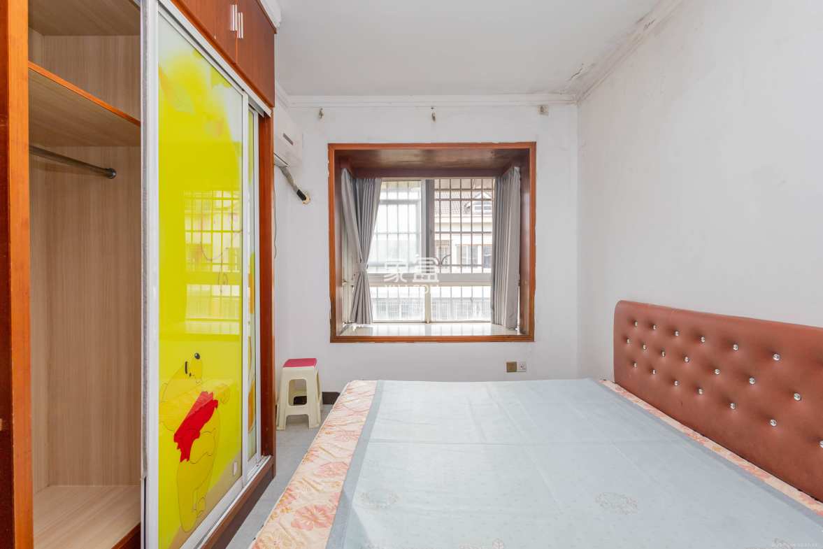 紫东苑(星沙) 4室2厅2卫 46.0万 紫东苑(星沙) 4室2厅2卫 46.0万卧室