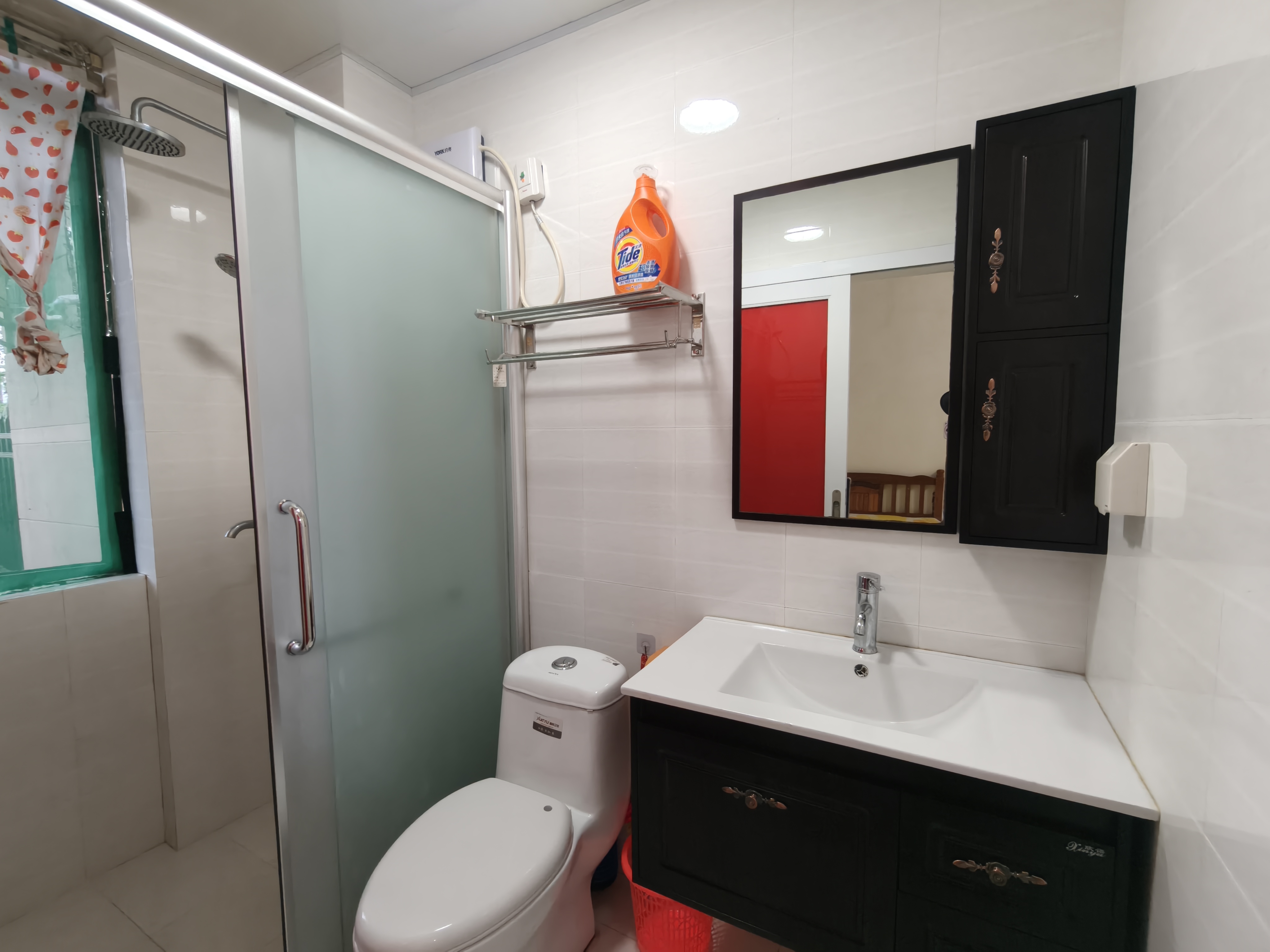 锦地翰城一期 1室0厅1卫 1300.0元/月 锦地翰城一期 1室0厅1卫 1300.0元/月室内图