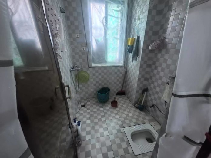 椰岛华庭 2室2厅2卫 2500.0元/月 椰岛华庭 2室2厅2卫 2500.0元/月室内图