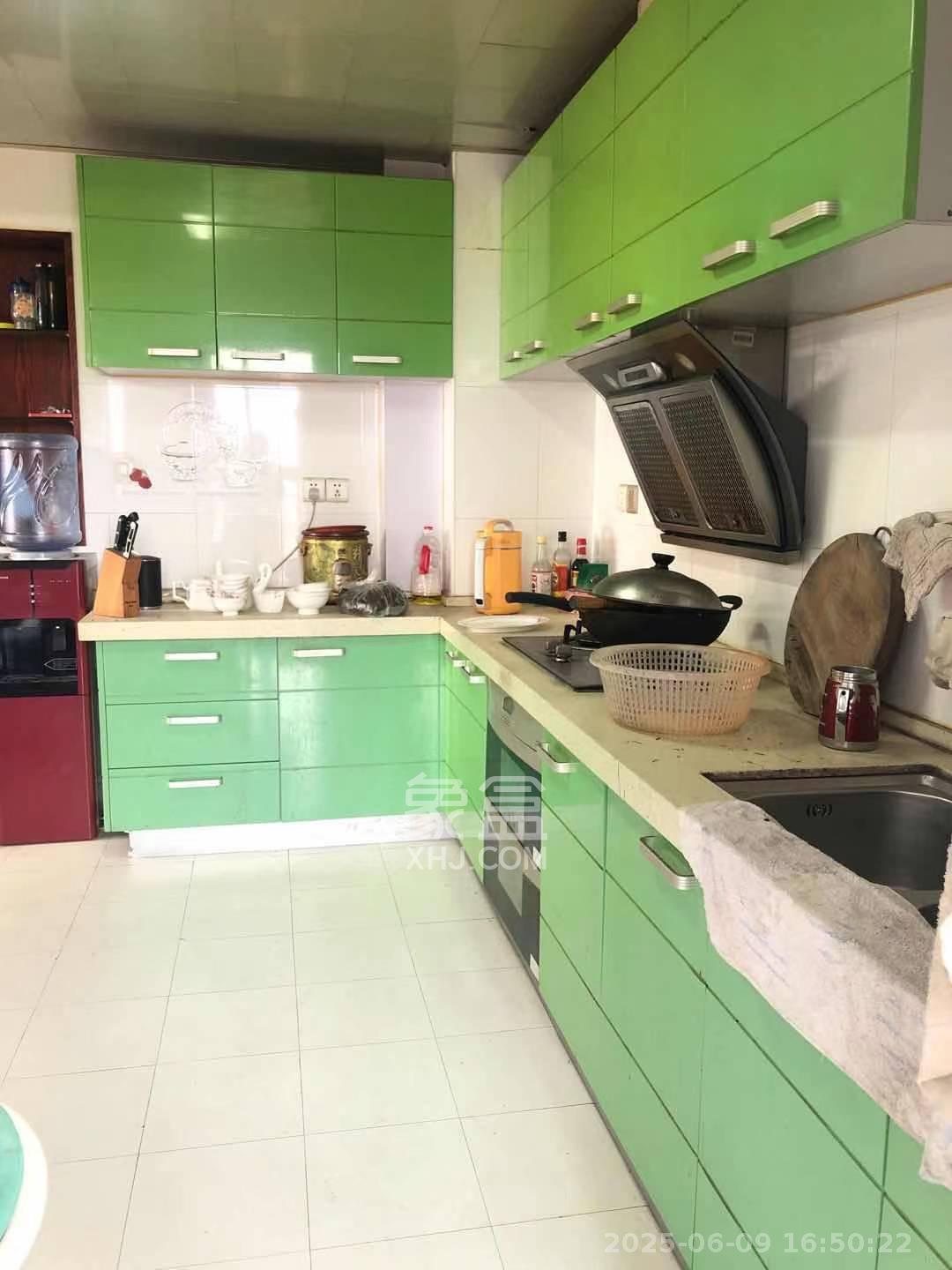 红树湾  3室2厅2卫   1800.00元/月室内图