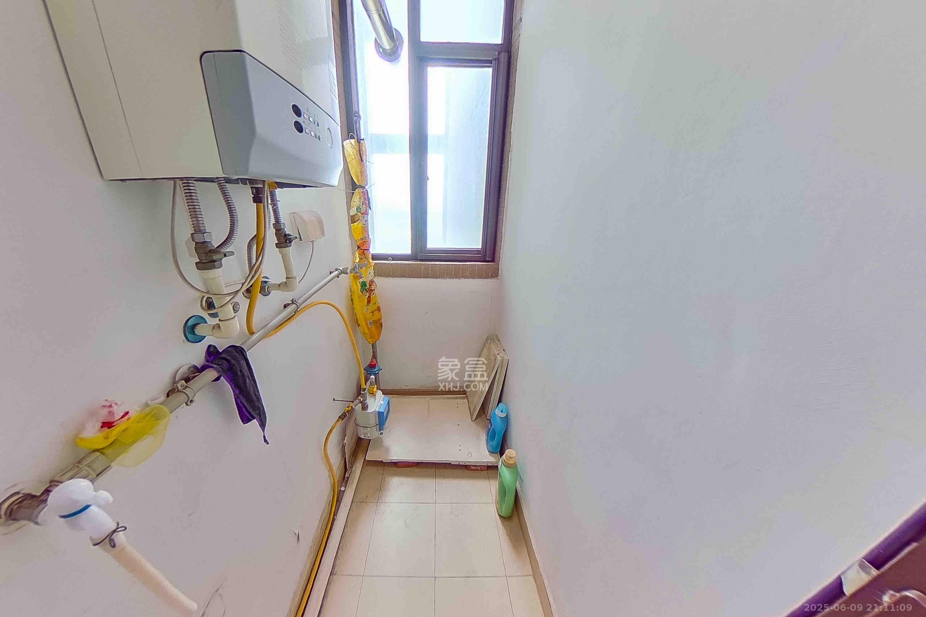 中海国际一期 3室2厅1卫 2300.0元/月 中海国际一期 3室2厅1卫 2300.0元/月室内图