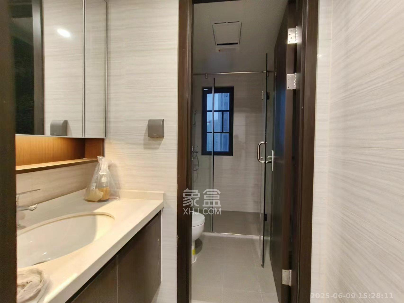 长沙美的麓府  4室2厅2卫   3600.00元/月室内图