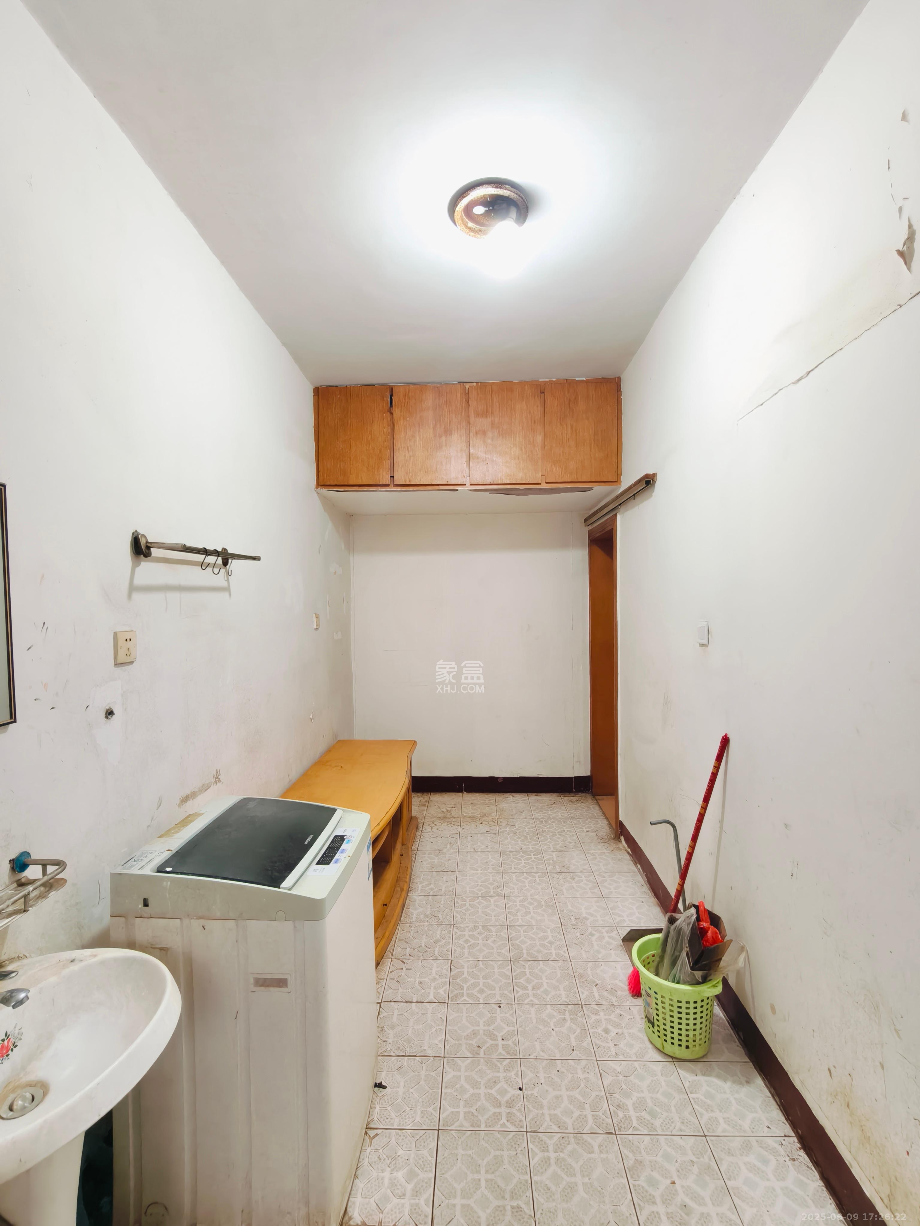 东风路招标局宿舍 3室1厅1卫 2000.0元/月 东风路招标局宿舍 3室1厅1卫 2000.0元/月室内图