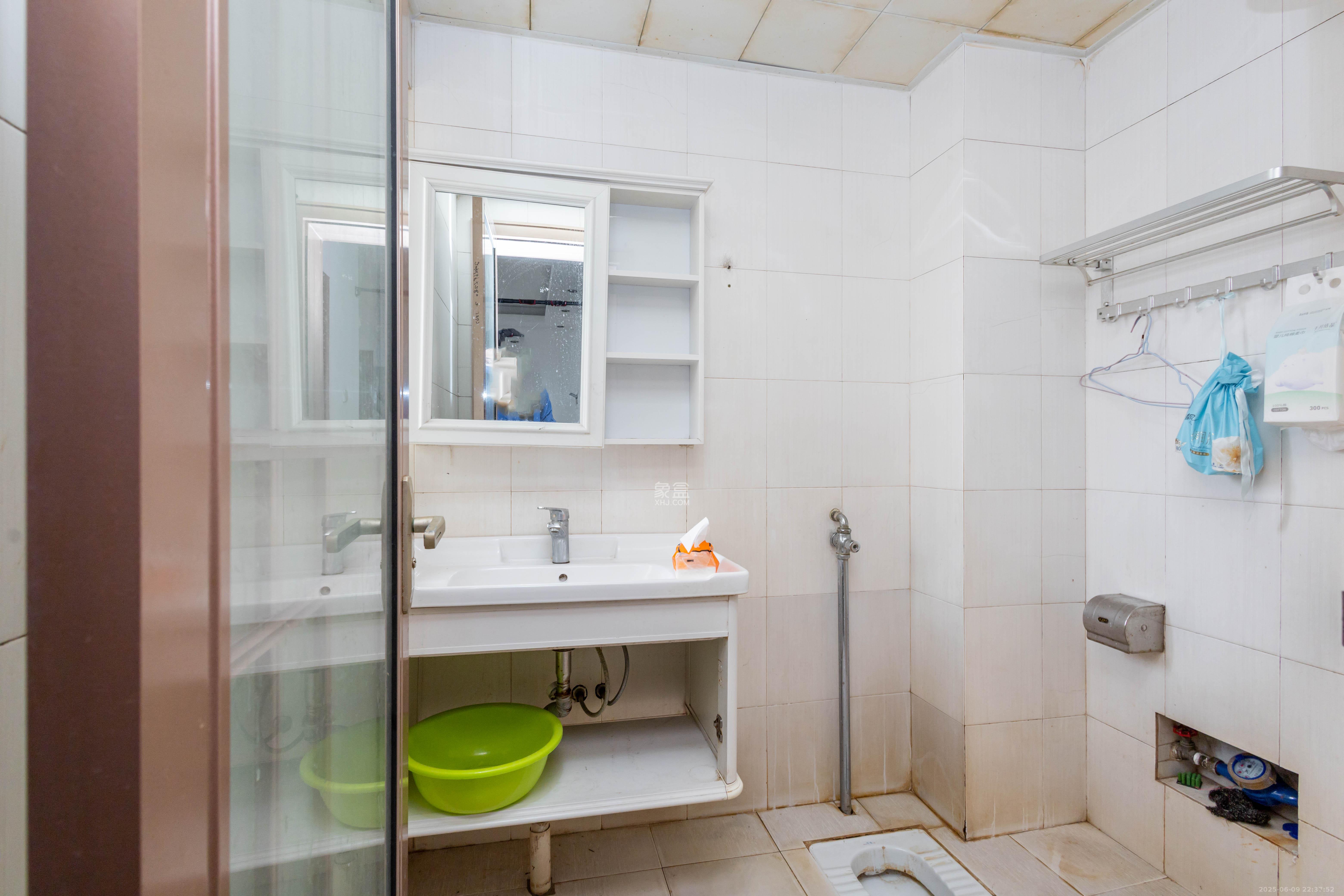 紫东苑(星沙) 4室2厅2卫 46.0万 紫东苑(星沙) 4室2厅2卫 46.0万卫生间