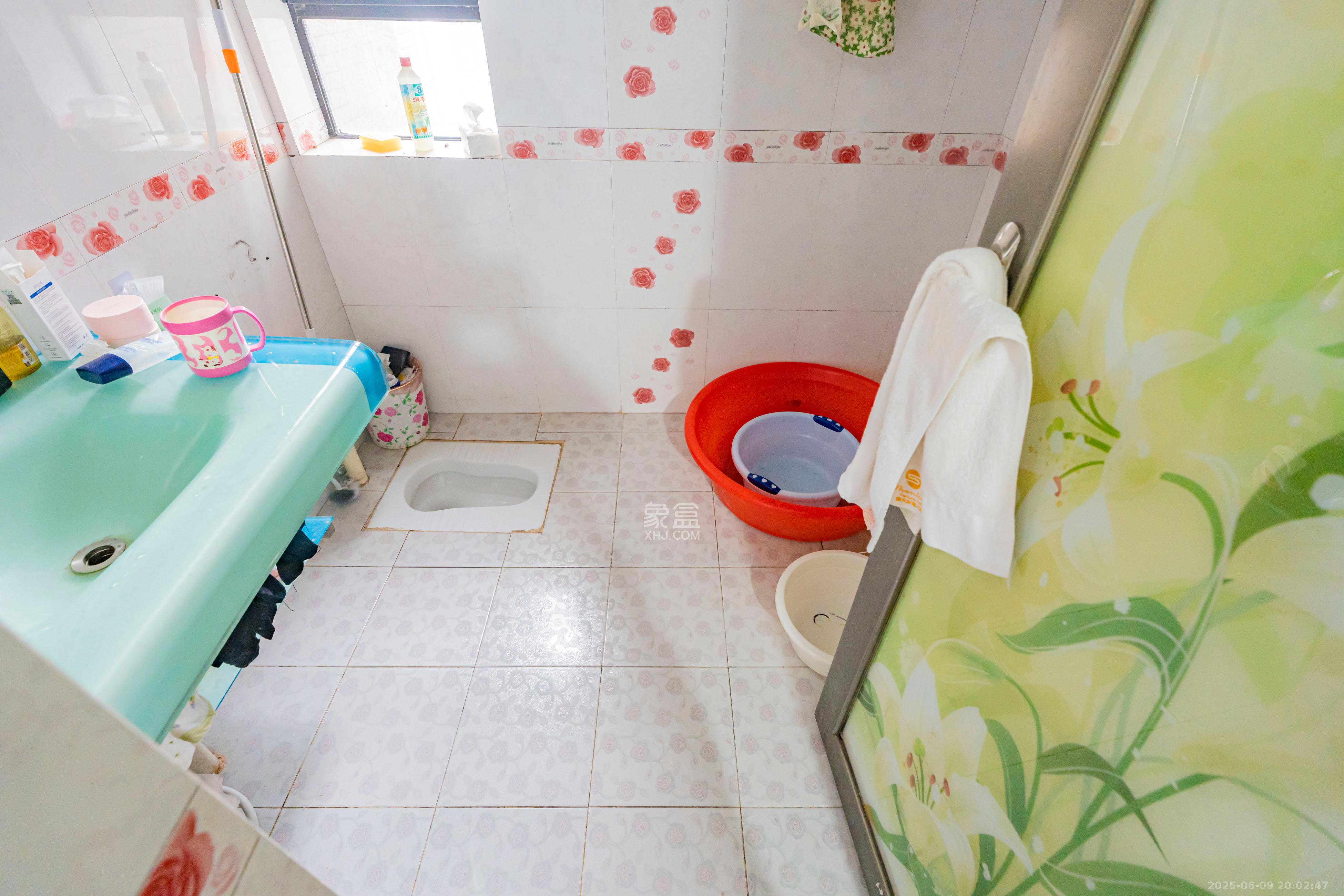 长大卧琥  4室2厅1卫    112.0万 长大卧琥  4室2厅1卫    112.0万卫生间