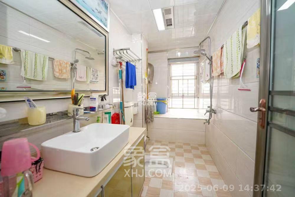 佳兆业君汇上品 3室2厅2卫 1900.0元/月 佳兆业君汇上品 3室2厅2卫 1900.0元/月室内图