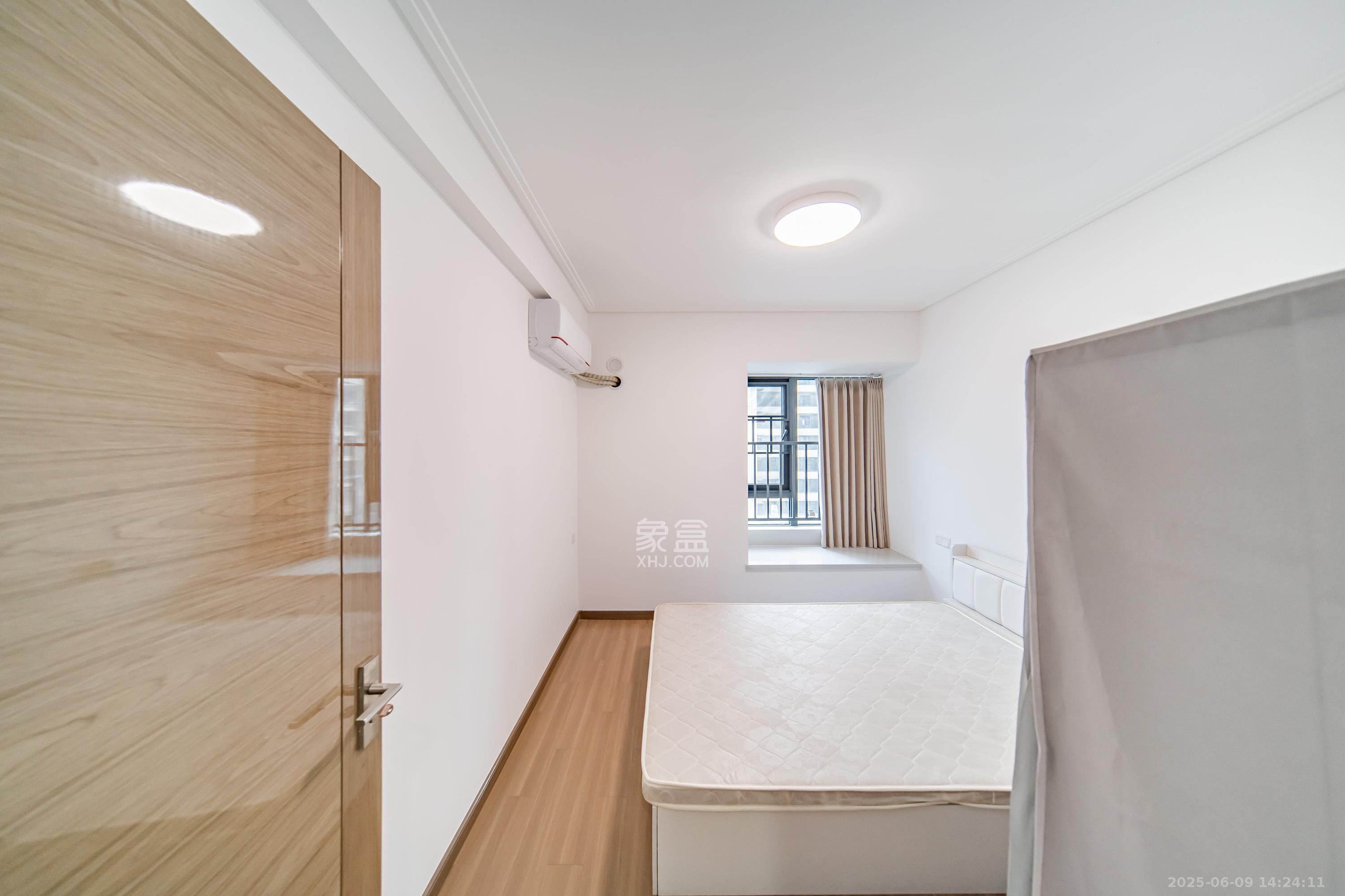 保利天汇  4室2厅2卫   3600.00元/月室内图