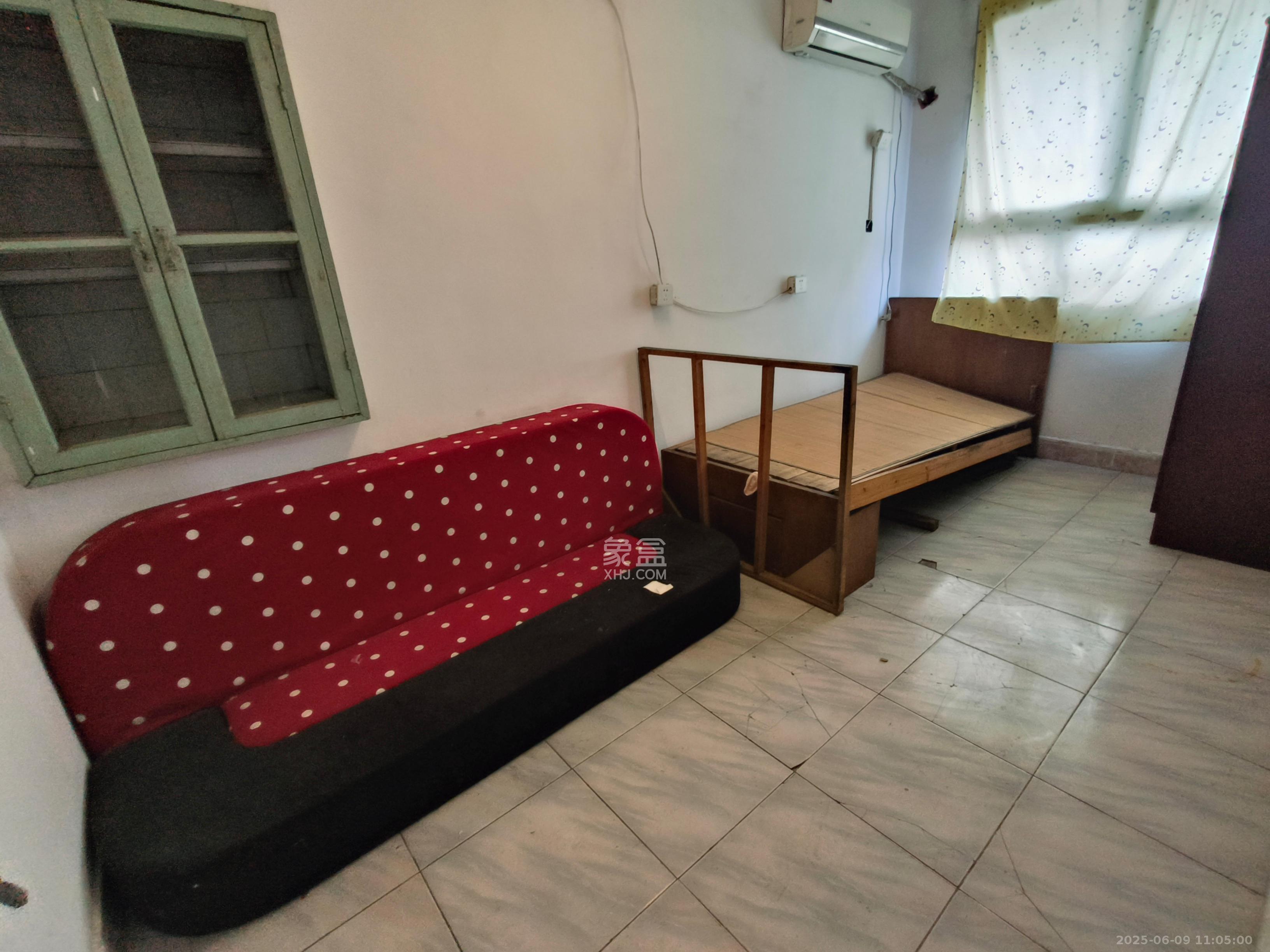 桂花二村 3室1厅1卫 1300.0元/月 桂花二村 3室1厅1卫 1300.0元/月室内图