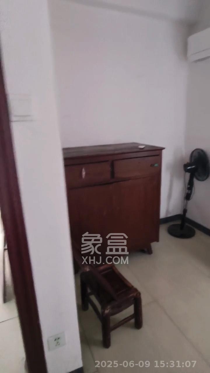 同鑫家园  2室1厅1卫   1600.00元/月室内图
