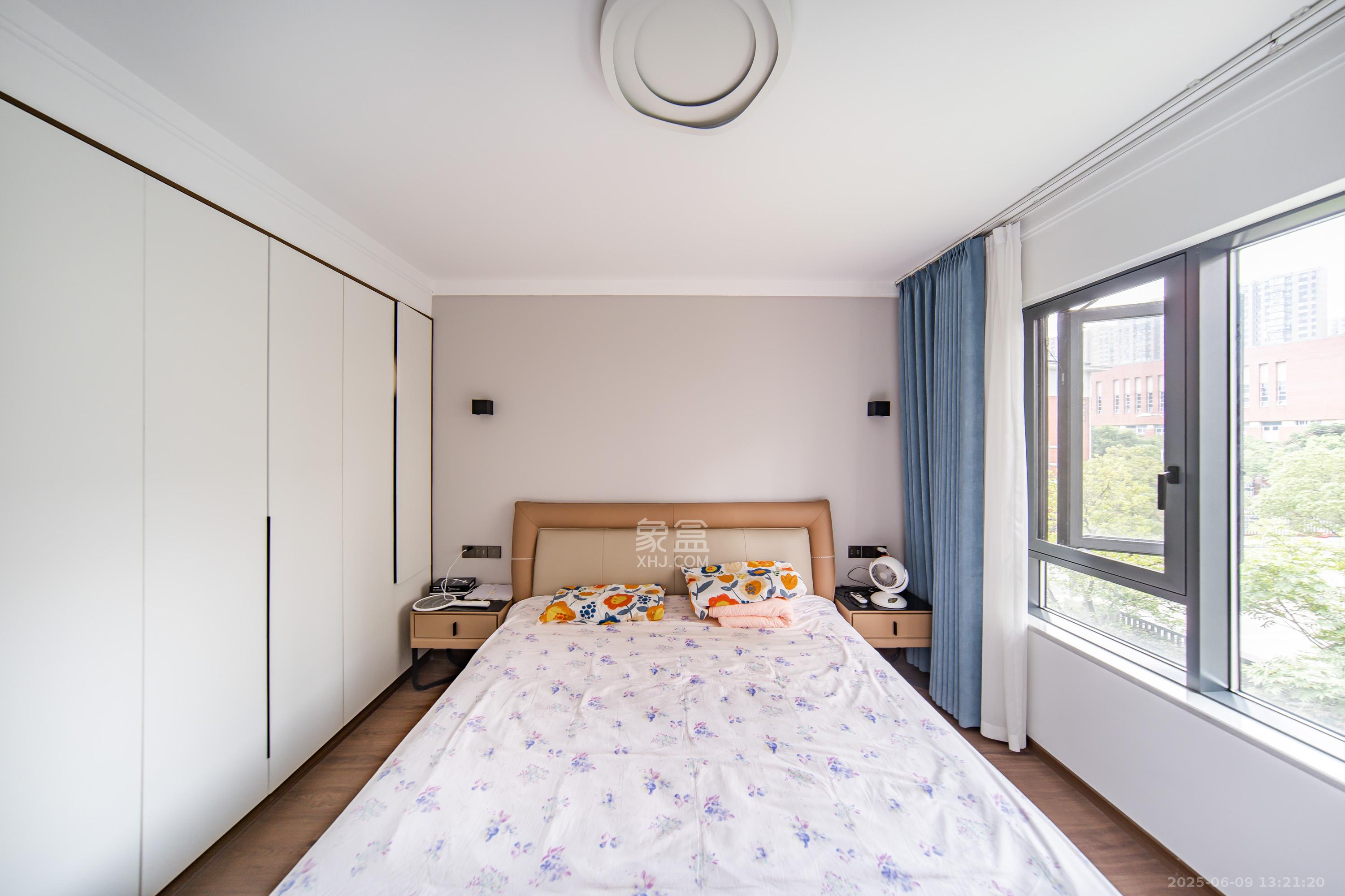 城发恒伟星雅韵(恒伟星辉苑) 4室2厅2卫 172.0万 城发恒伟星雅韵(恒伟星辉苑) 4室2厅2卫 172.0万卧室