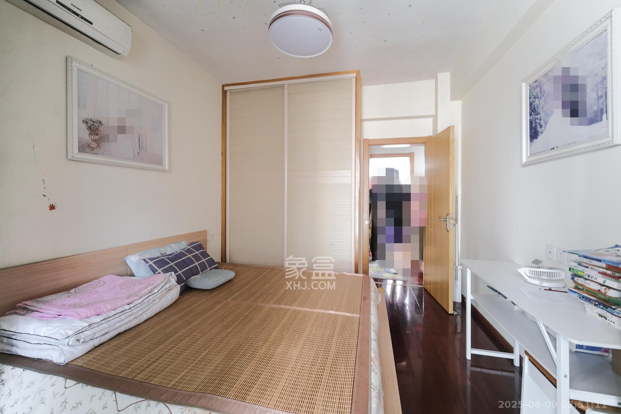 山水湾 2室2厅1卫 55.0万 山水湾 2室2厅1卫 55.0万卧室