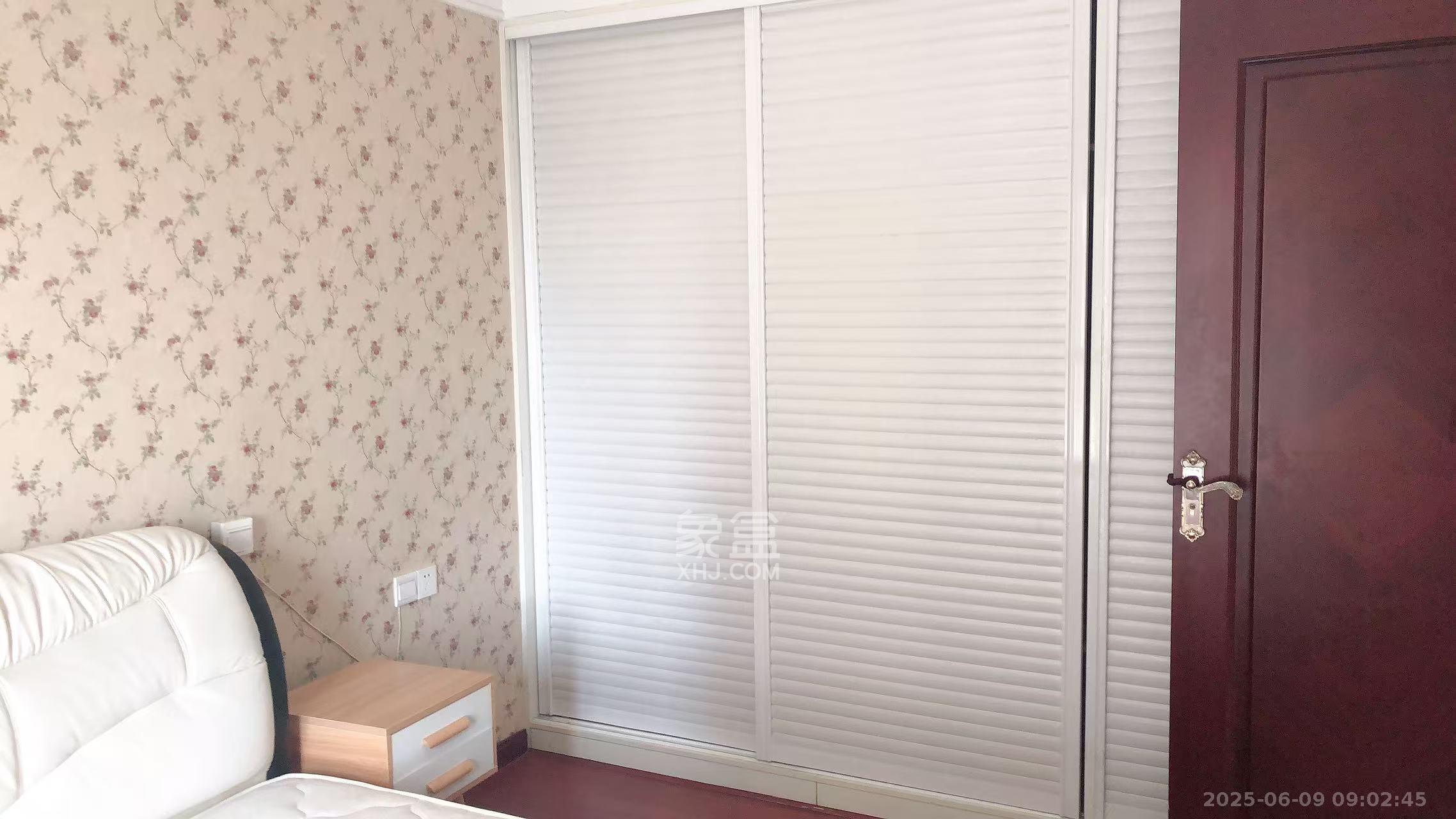 标志浪漫满屋(枫景公寓) 2室1厅1卫 2100.0元/月 标志浪漫满屋(枫景公寓) 2室1厅1卫 2100.0元/月室内图