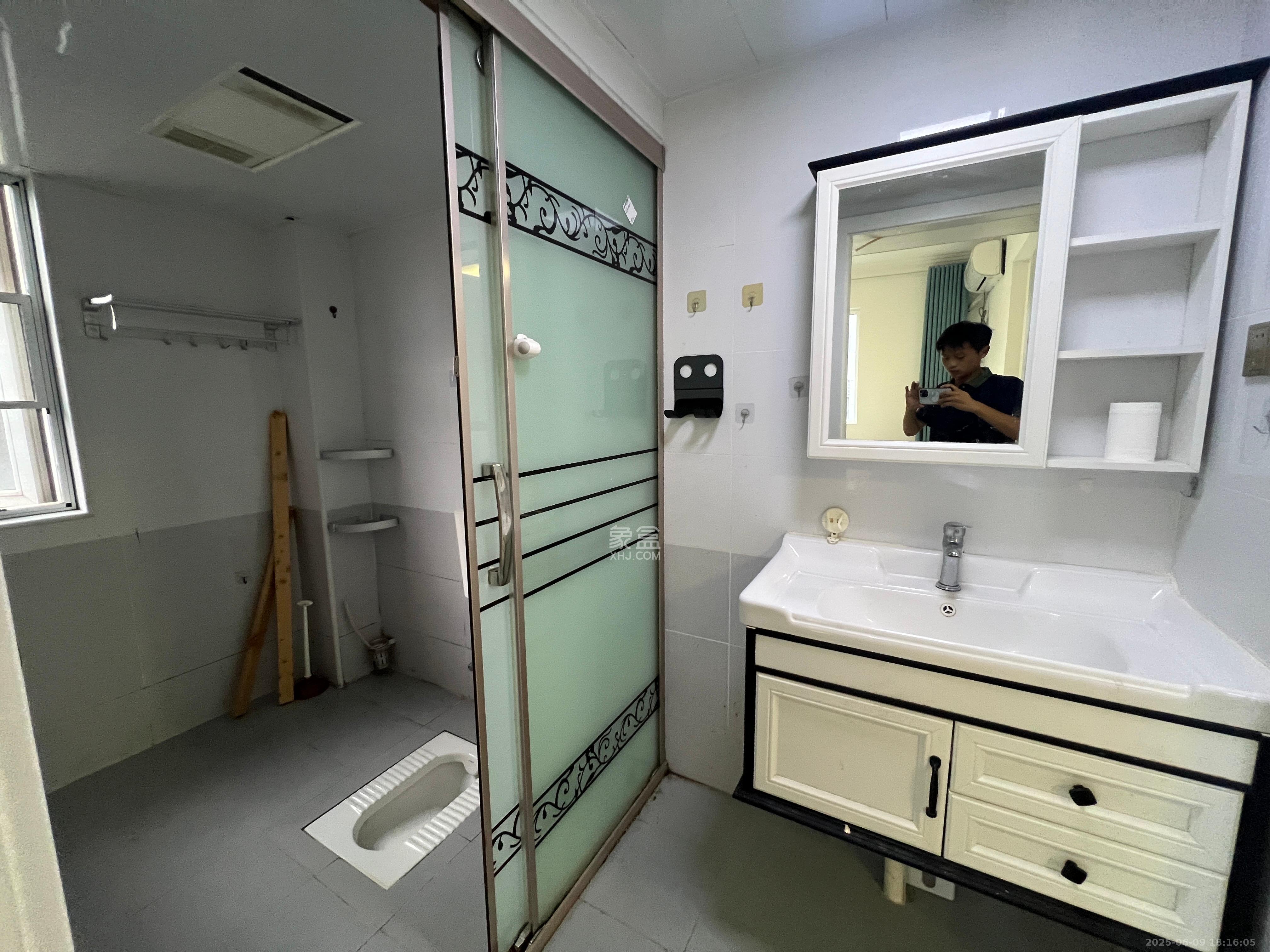 朝正美苑  2室1厅1卫    2300.0元/月室内图
