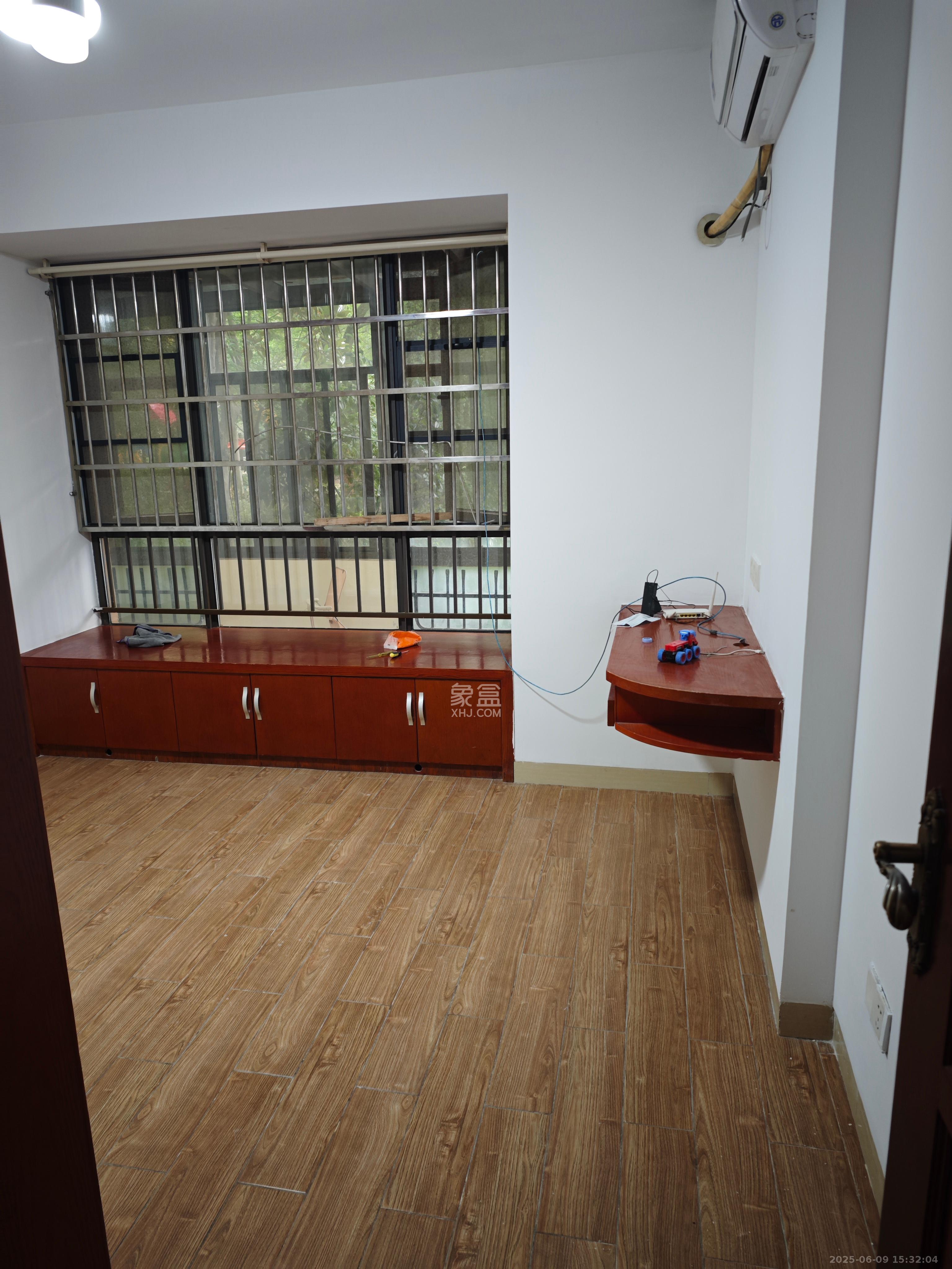 佳兆业水岸新都 3室2厅1卫 1800.0元/月 佳兆业水岸新都 3室2厅1卫 1800.0元/月室内图