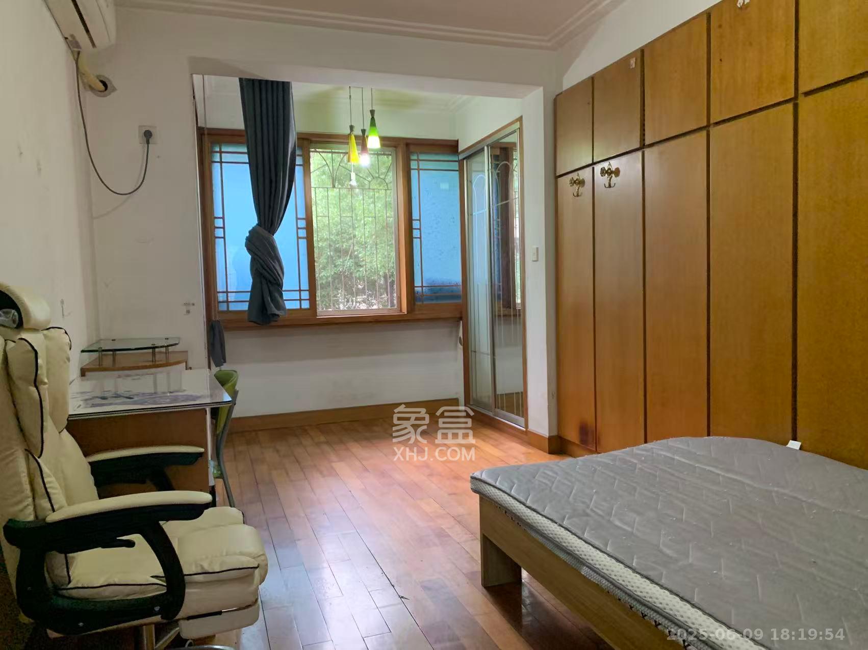 湖南中医药大学梨子山宿舍  3室1厅1卫    2000.0元/月室内图