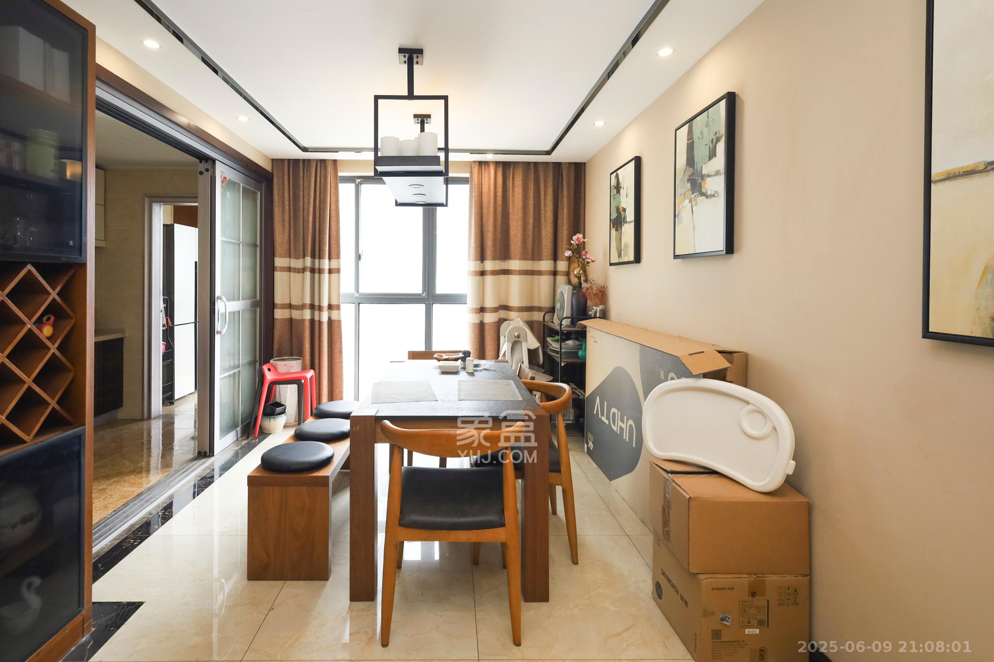 秀峰景园(领秀峰) 3室2厅2卫 110.0万 秀峰景园(领秀峰) 3室2厅2卫 110.0万其他