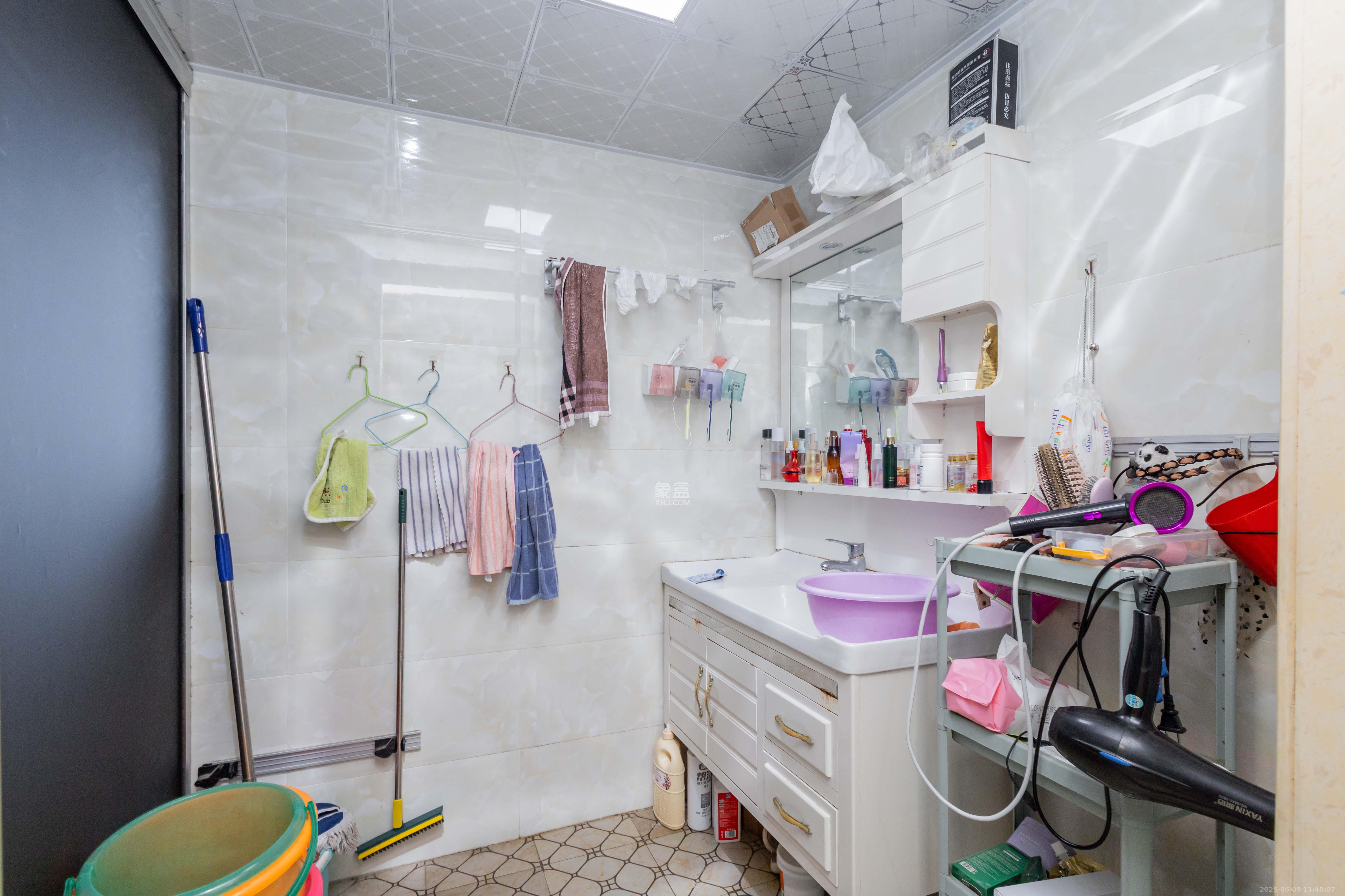 三景华御  3室2厅1卫    69.8万 三景华御  3室2厅1卫    69.8万卫生间