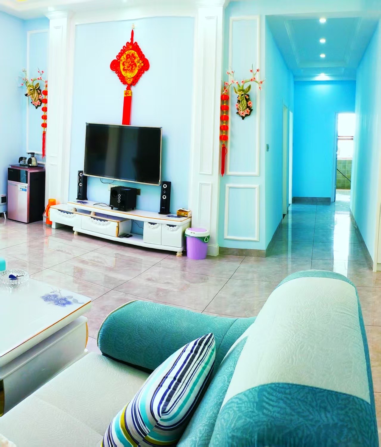 檀香山 3室2厅1卫 2000.0元/月 檀香山 3室2厅1卫 2000.0元/月室内图